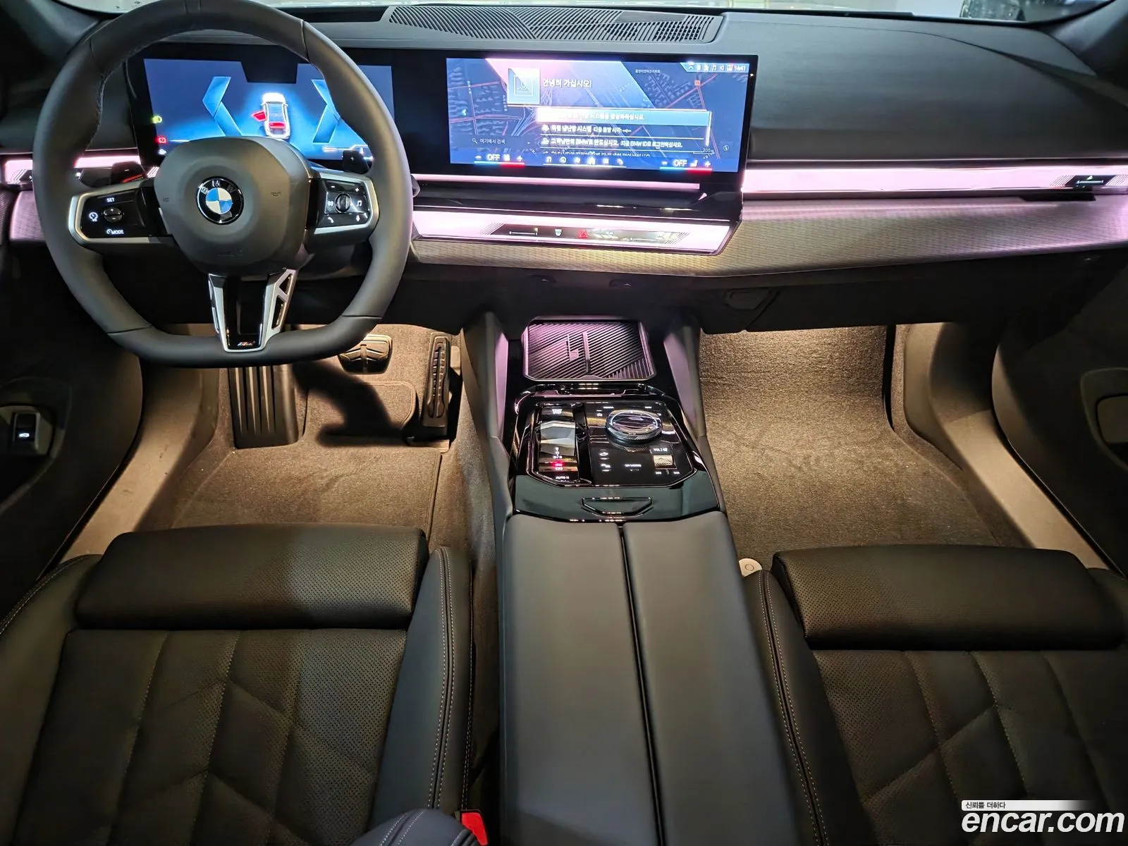 BMW 5 Series 2025 — 17