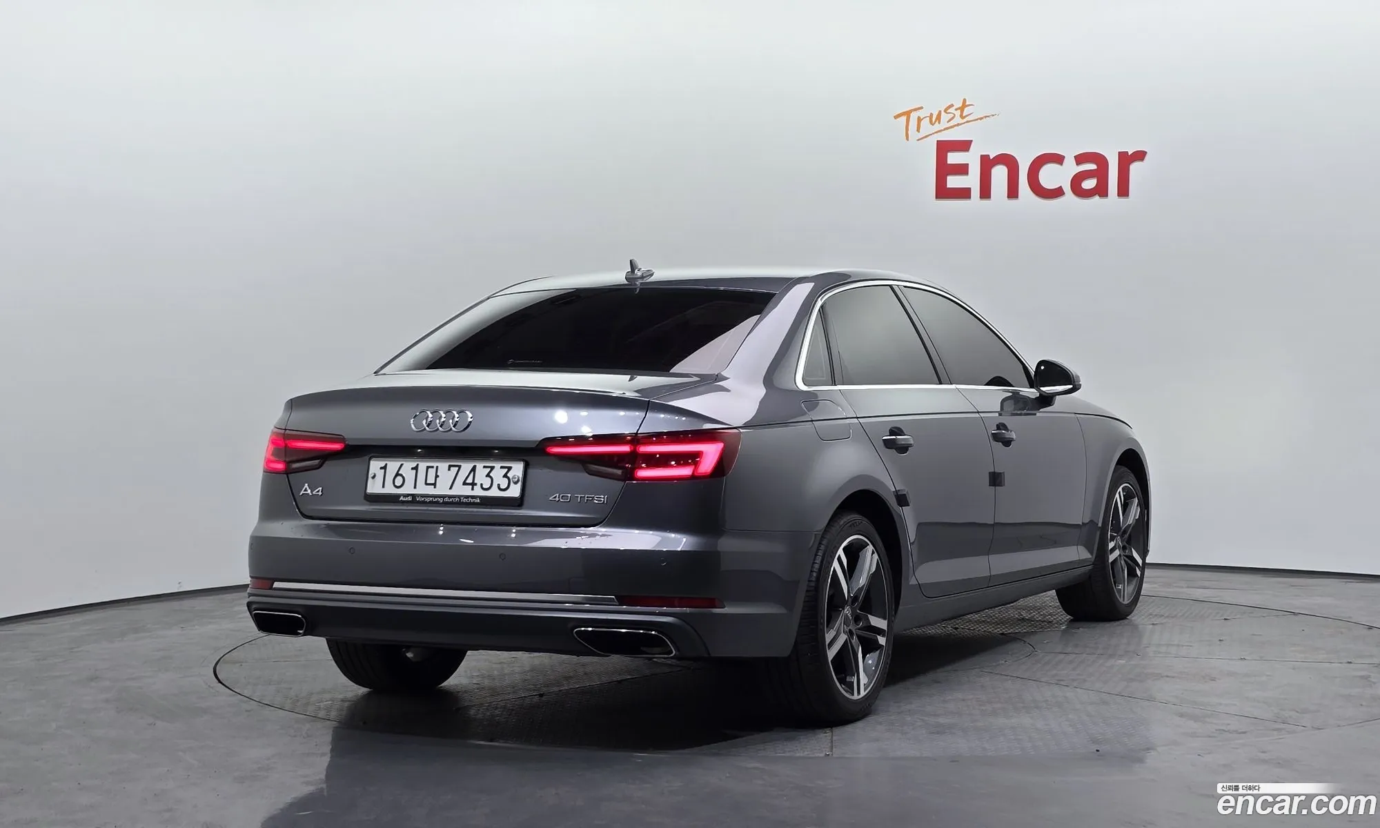 Audi A4 2019 WAUZZZF46KA123856 — 7