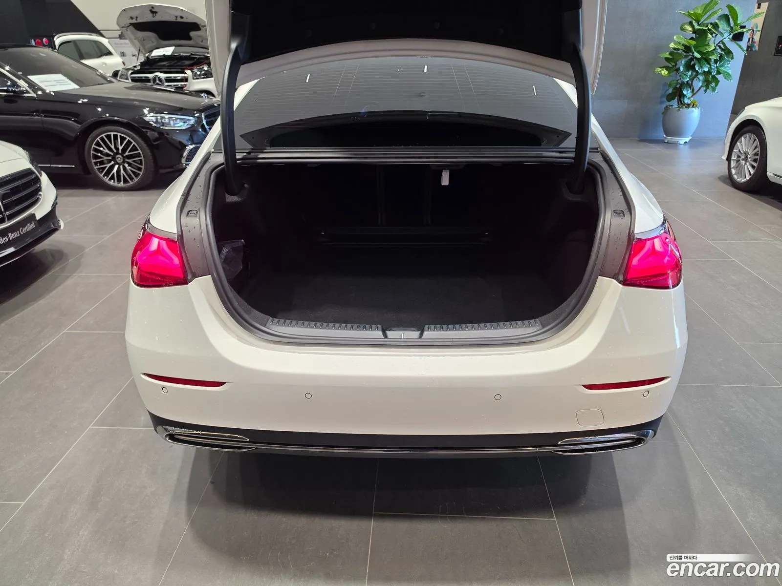 Mercedes-Benz E-Class W214 2025 — 2