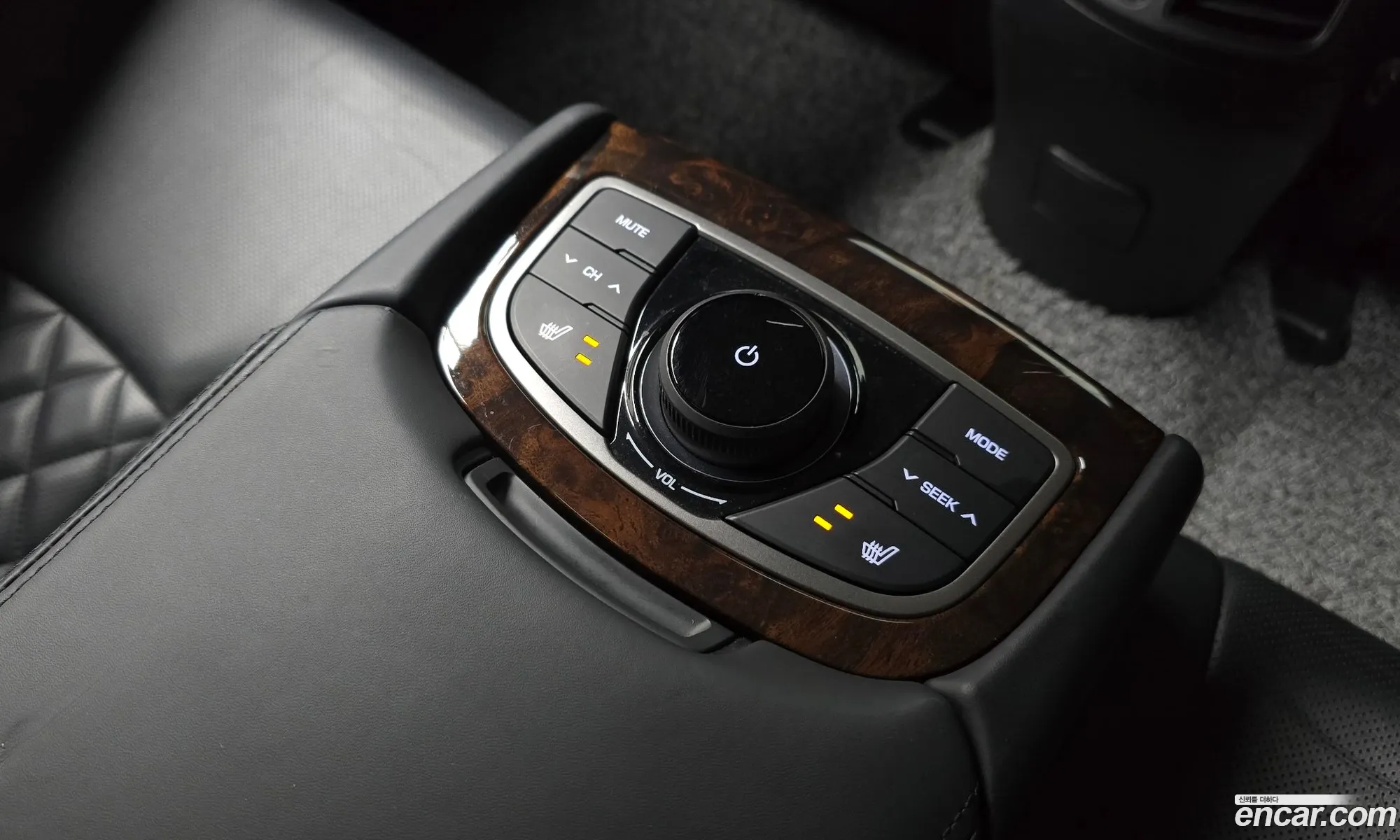 Hyundai Aslan 2015 — 18