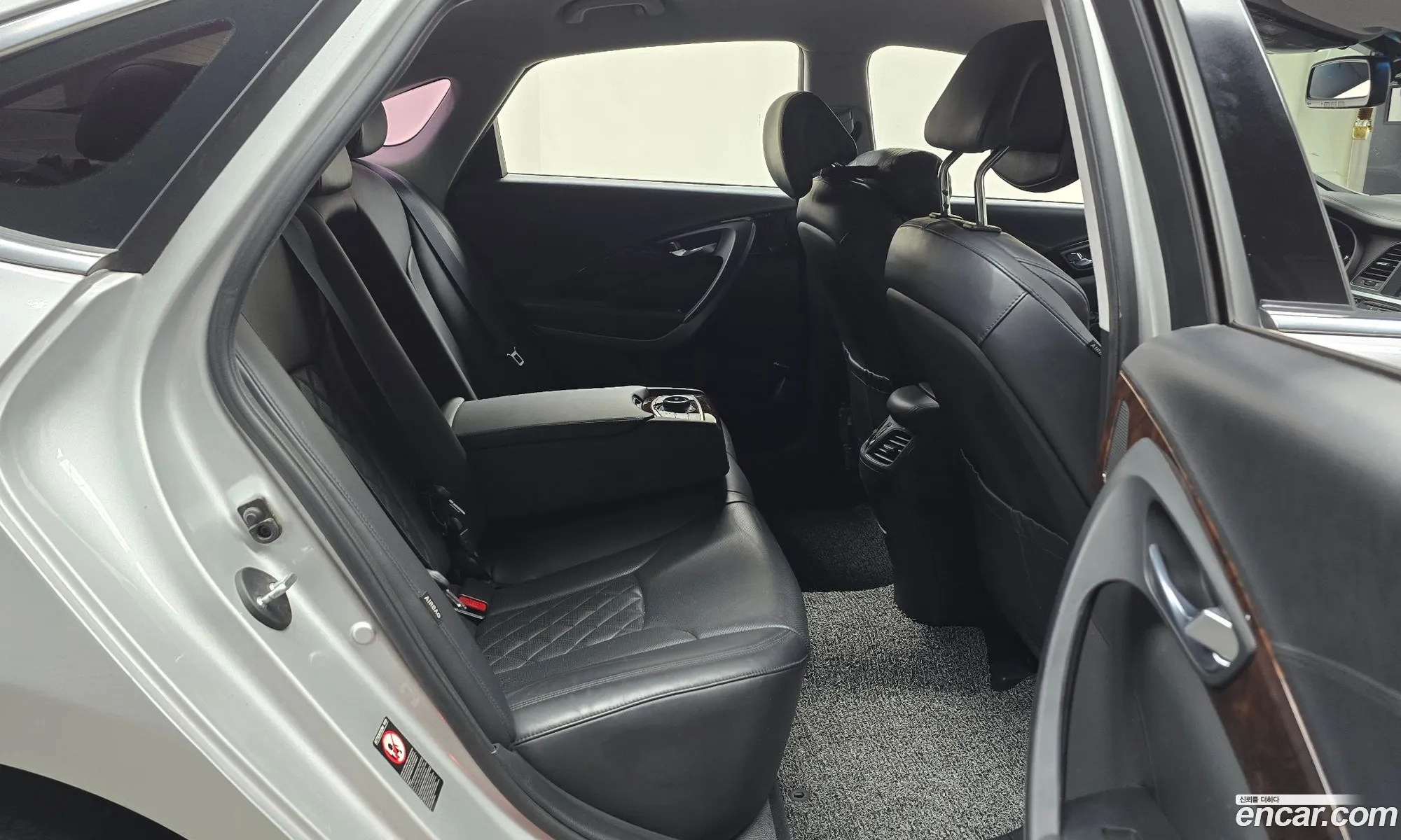 Hyundai Aslan 2015 — 2