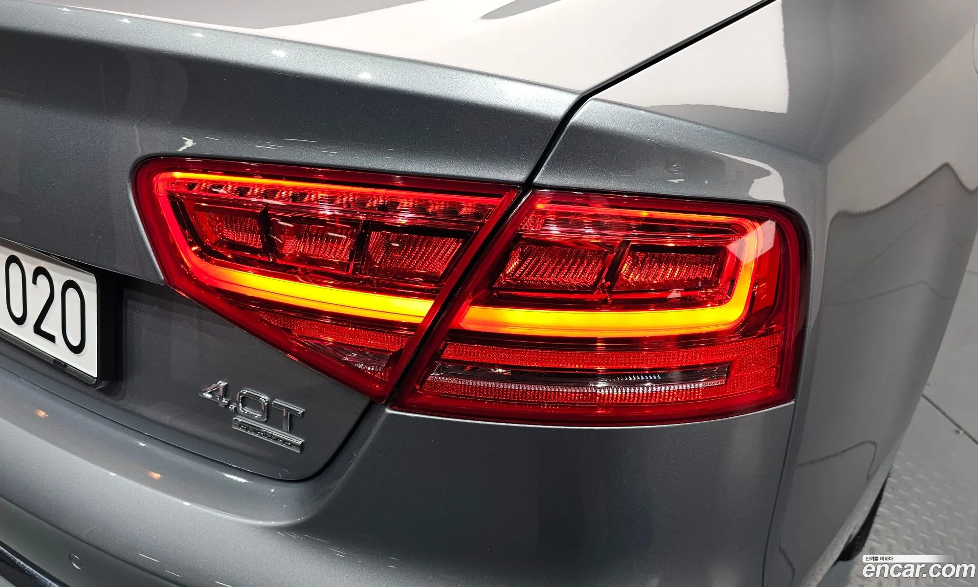 Audi A8 2013 WAUZZZ4H7DN033763 — 9