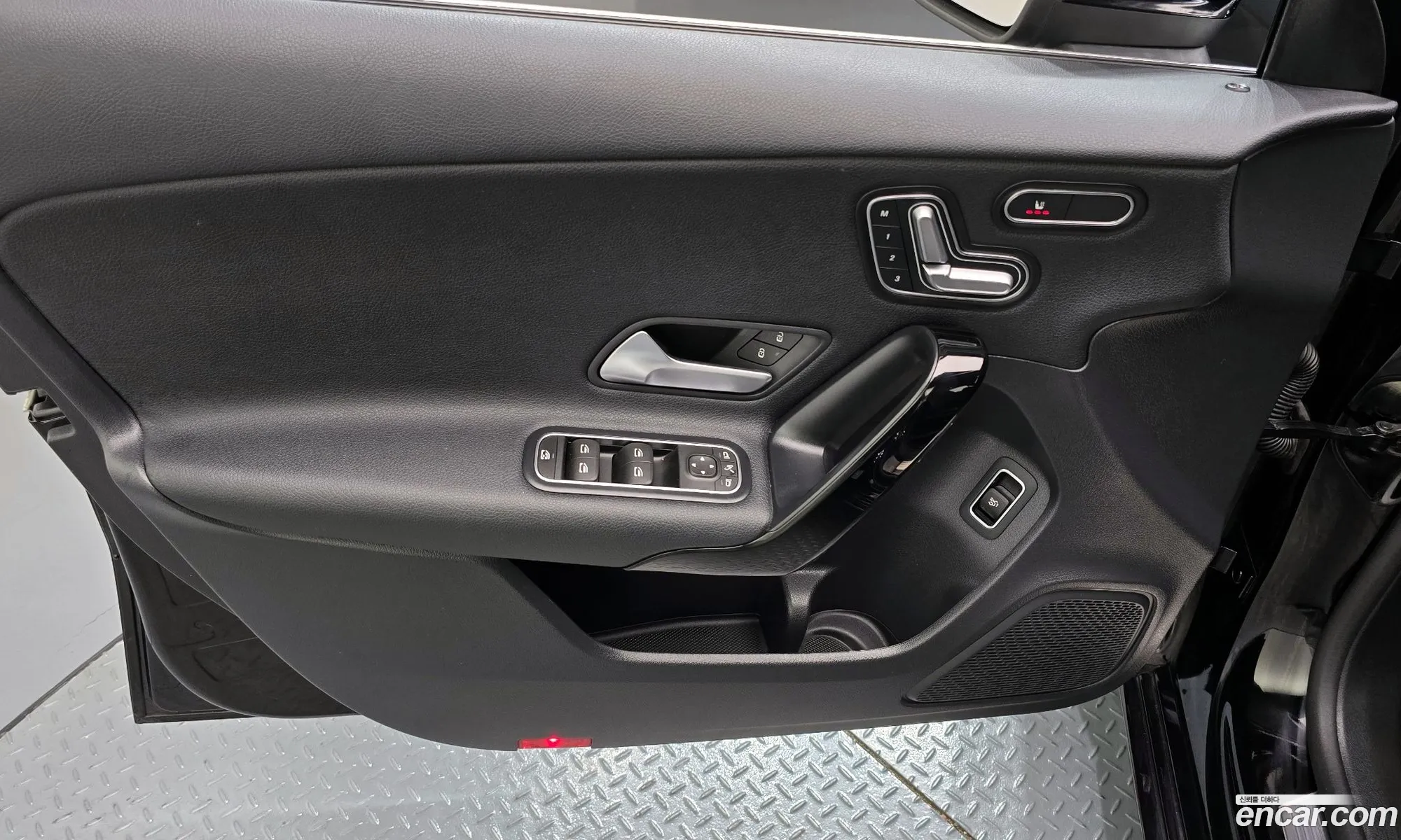 Mercedes-Benz A-Class W177 2020 — 12