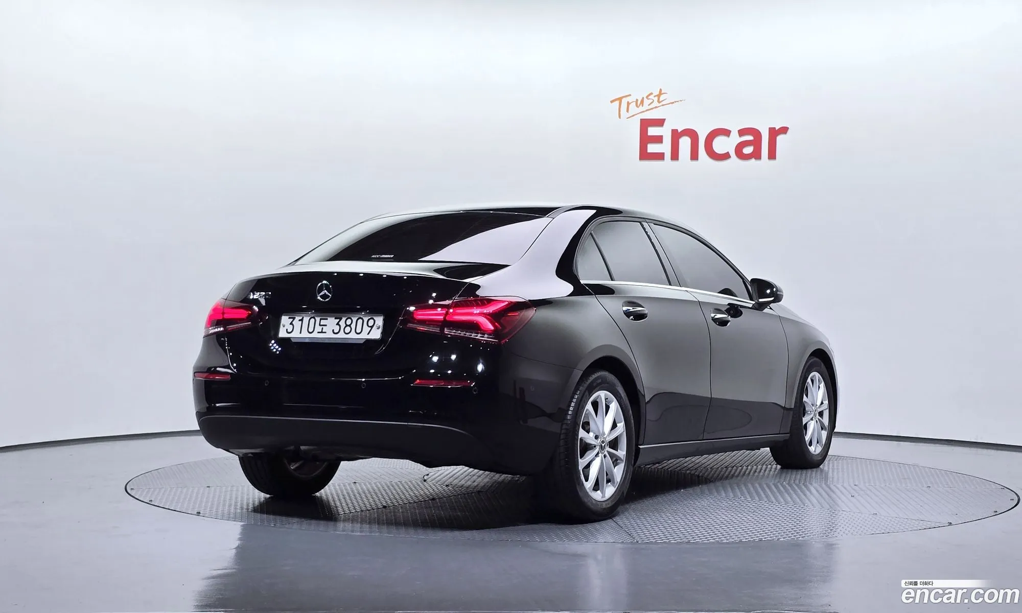 Mercedes-Benz A-Class W177 2020 — 13