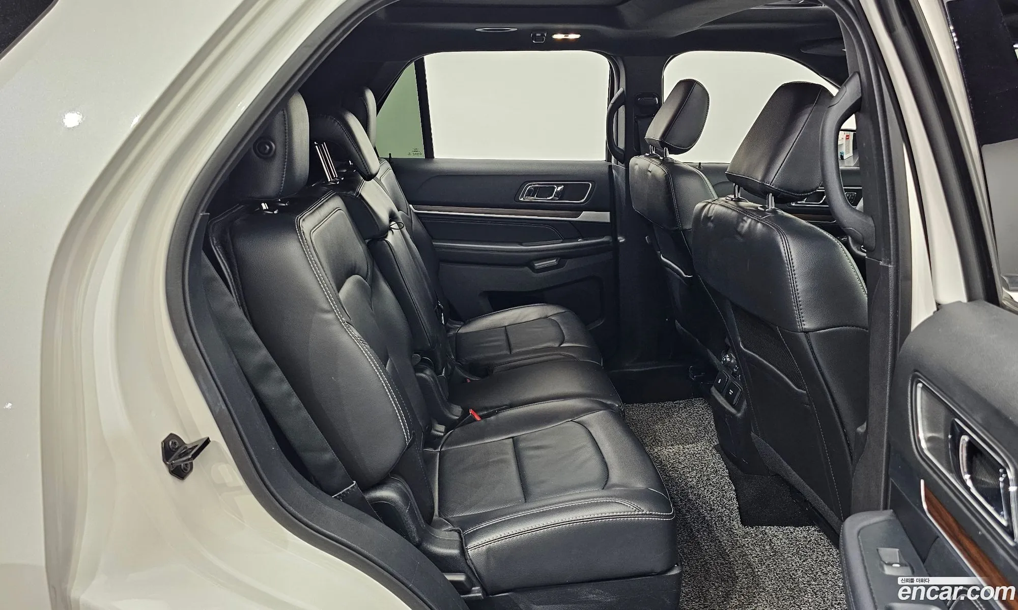 Ford Explorer 2019 1FM5K8FH0KGA33176 — 20