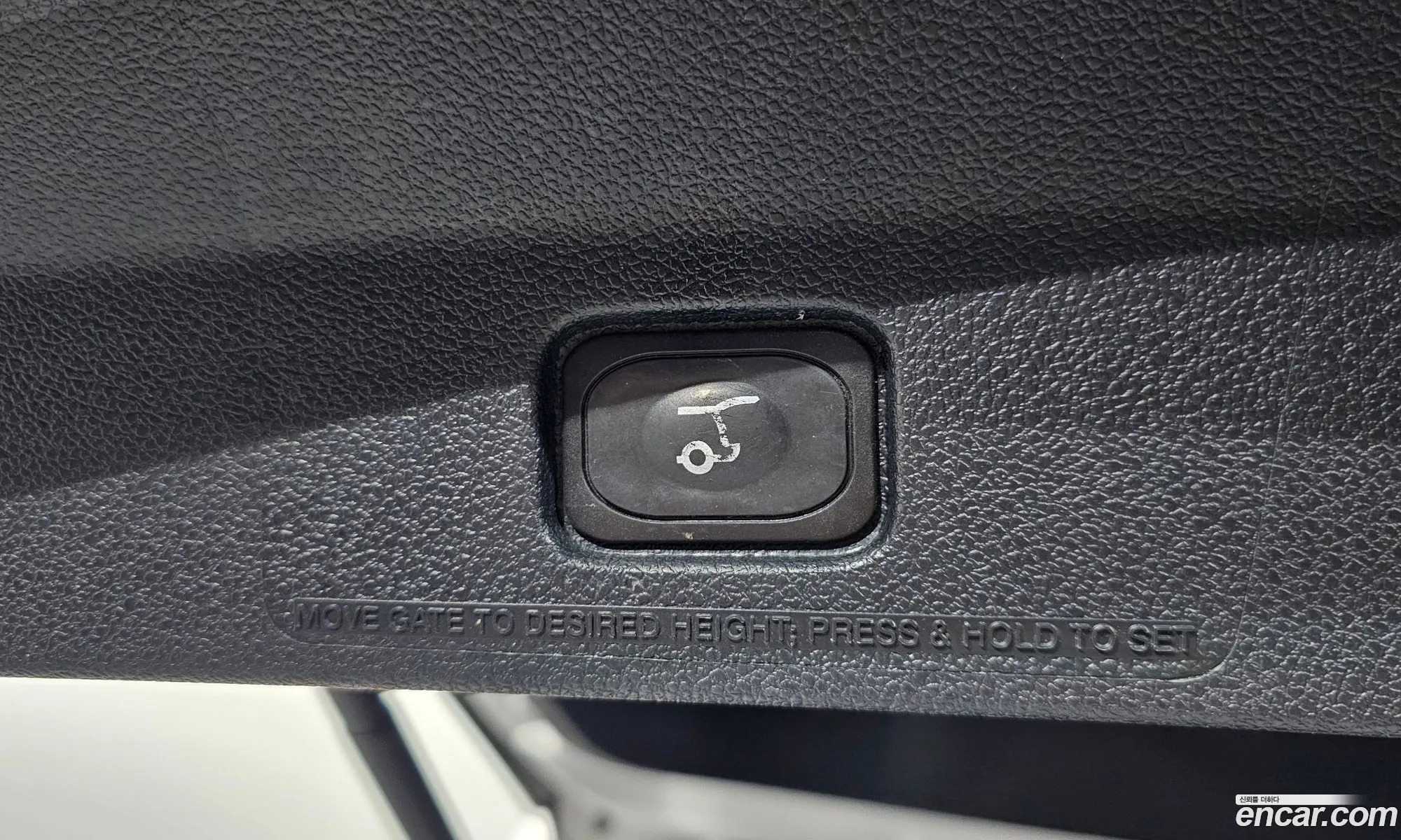 Ford Explorer 2019 1FM5K8FH0KGA33176 — 3