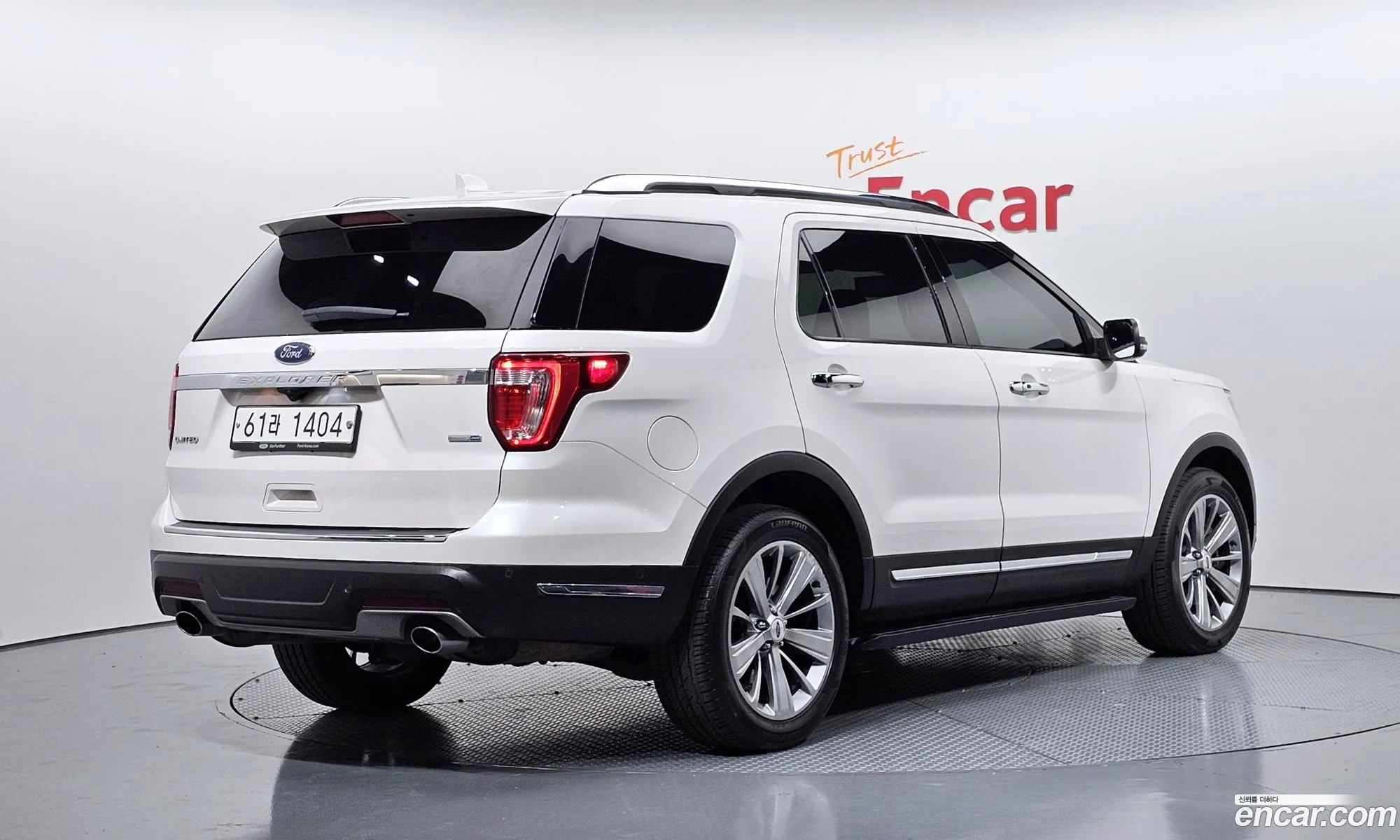 Ford Explorer 2019 1FM5K8FH0KGA33176 — 4