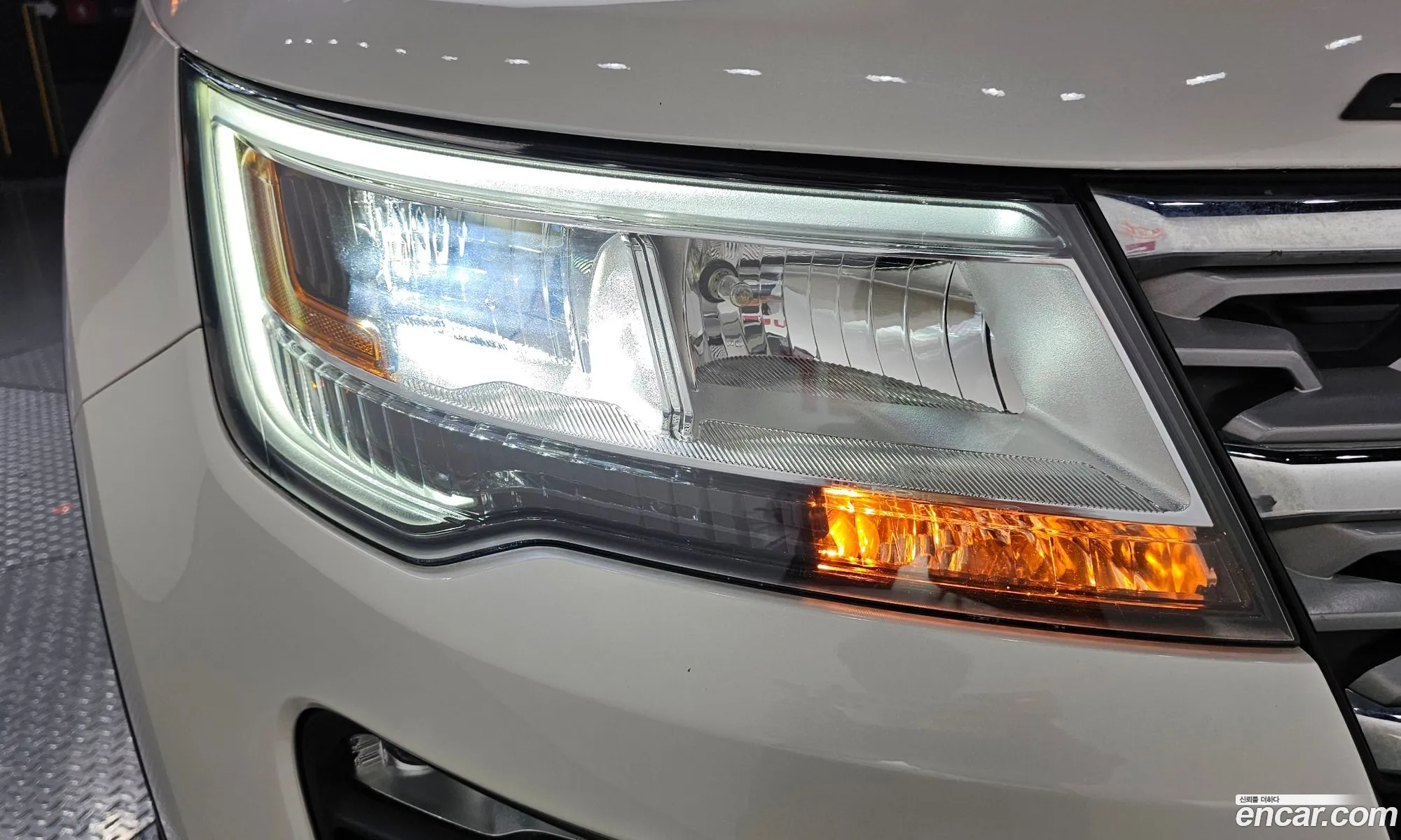 Ford Explorer 2019 1FM5K8FH0KGA33176 — 28