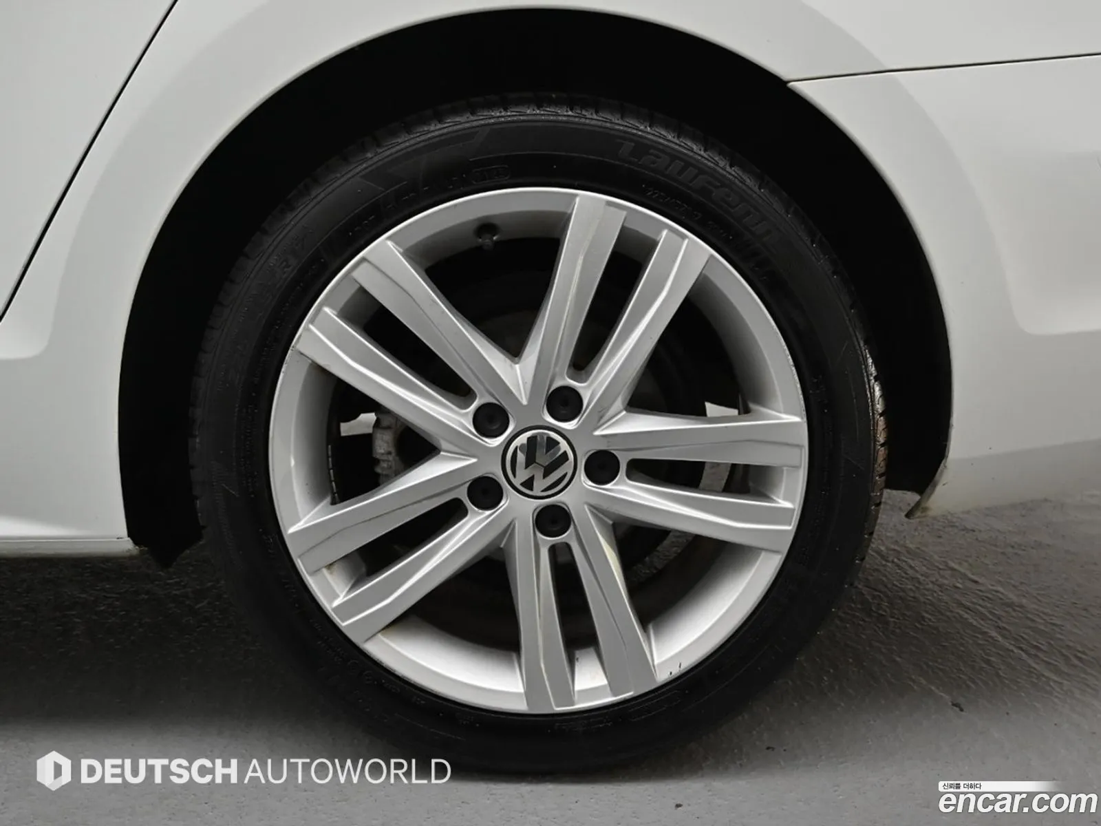 Volkswagen Jetta 2015 — 5