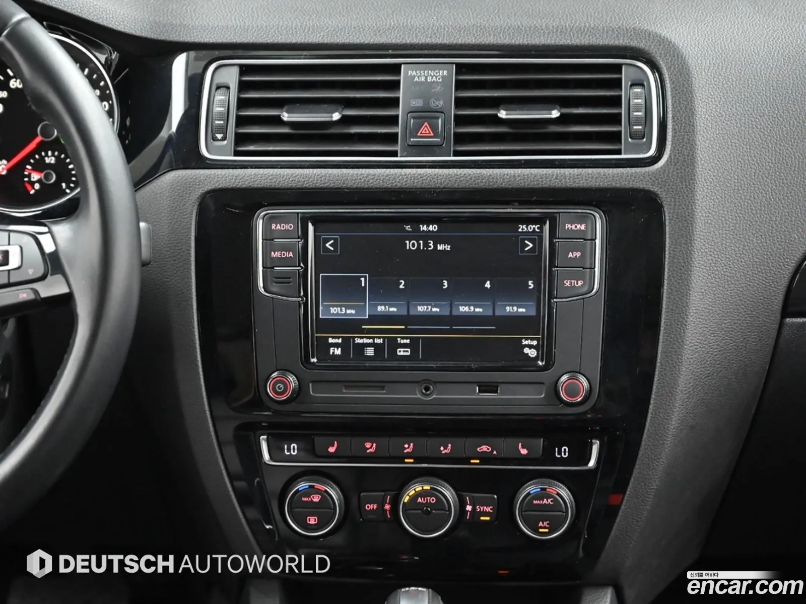 Volkswagen Jetta 2015 — 20