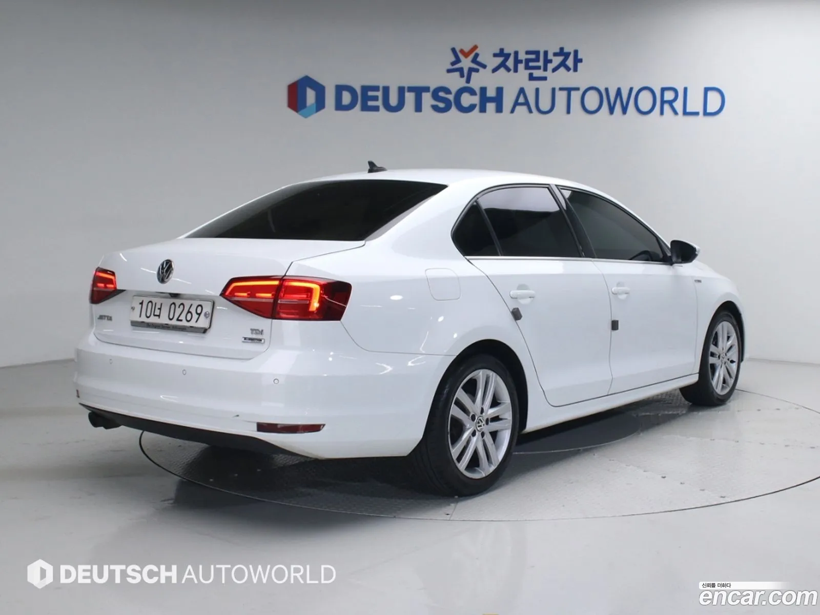 Volkswagen Jetta 2015 — 15