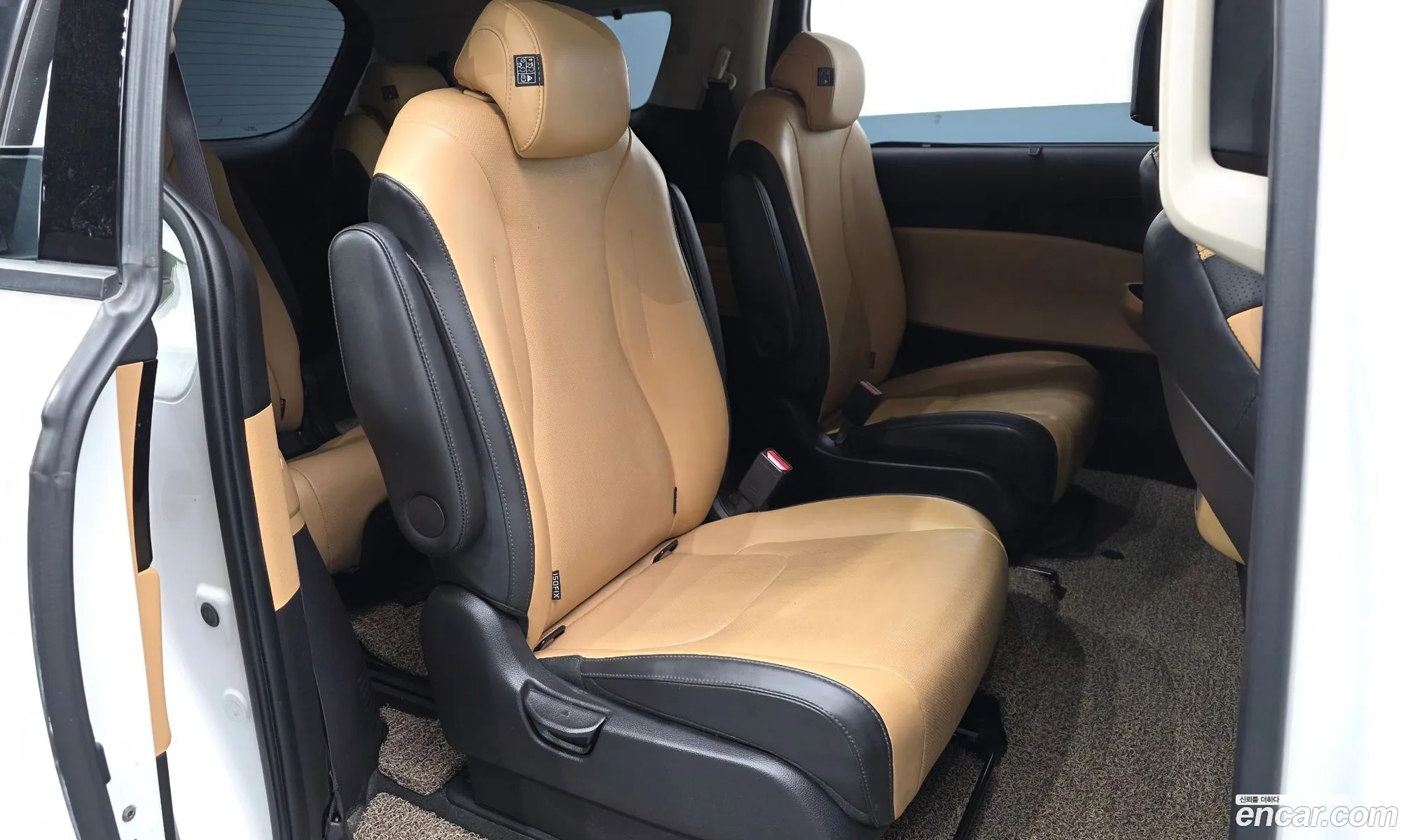 Kia Carnival 2022 — 2
