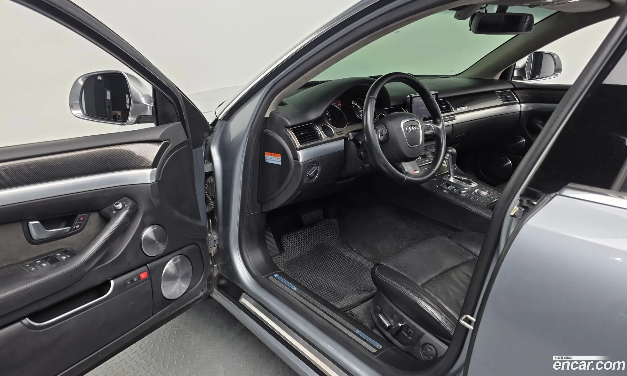 Audi S8 2008 WAUZZZ4E78N004601 — 17