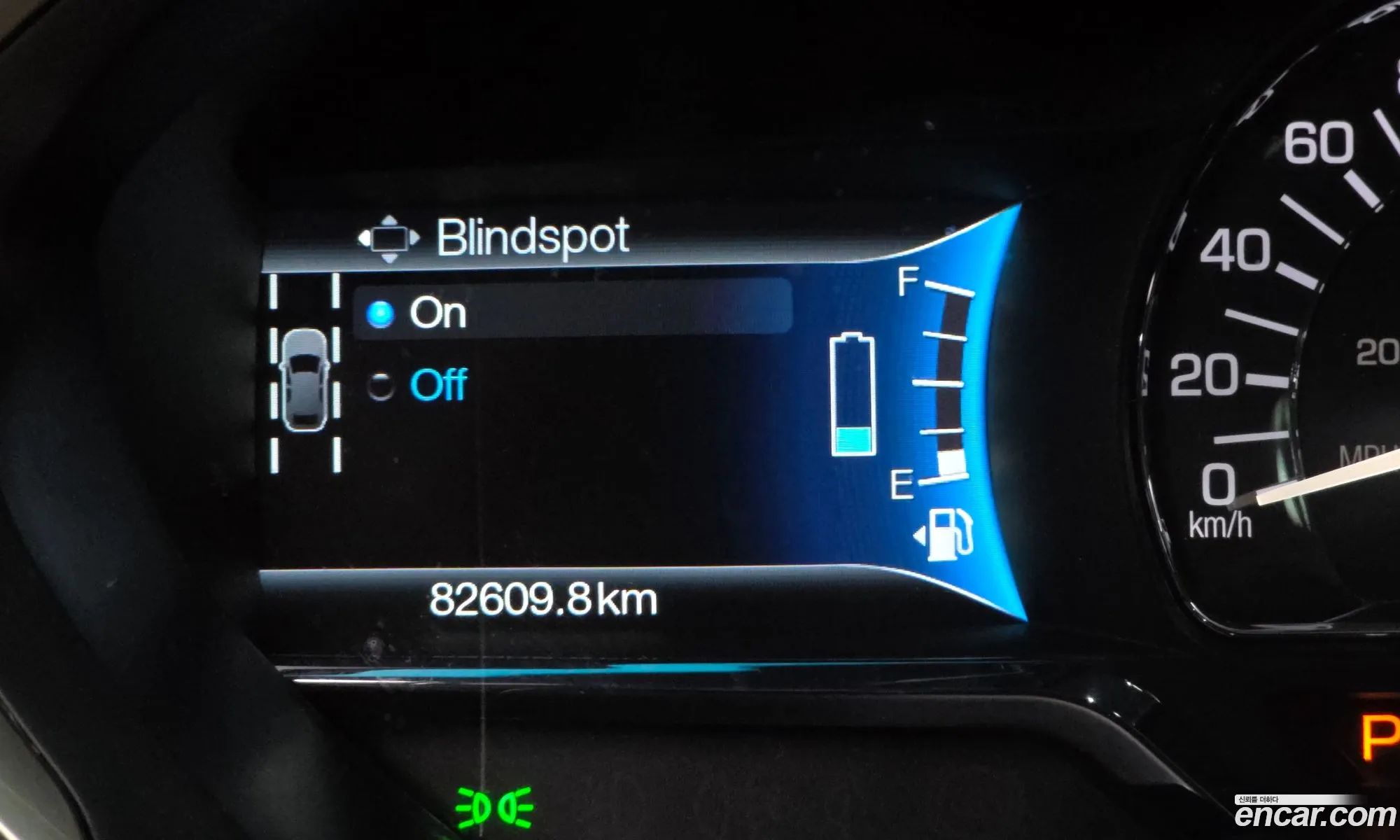 Lincoln MKZ 2018 3LN6L5MU1JR609266 — 19