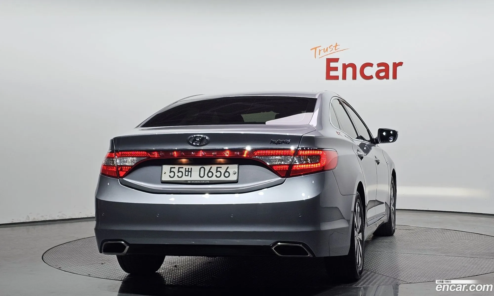 Hyundai Grandeur HG Hybrid 2016 — 25