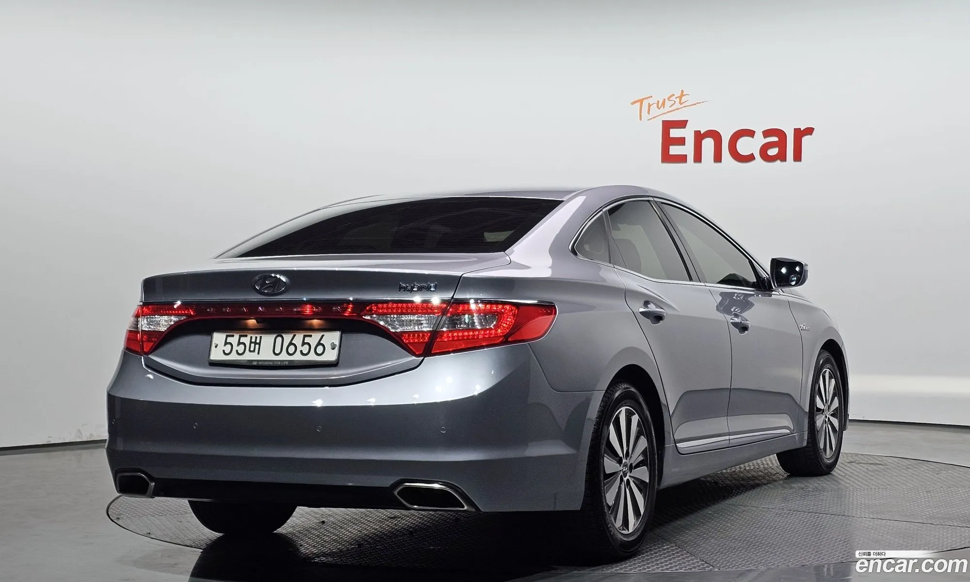 Hyundai Grandeur HG Hybrid 2016 — 29