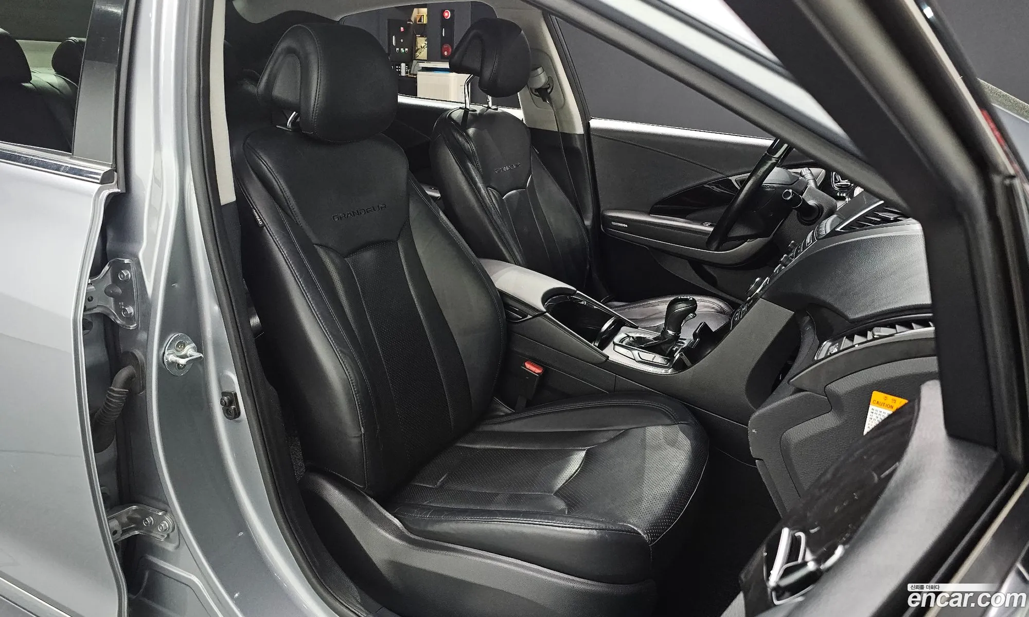 Hyundai Grandeur HG Hybrid 2016 — 23