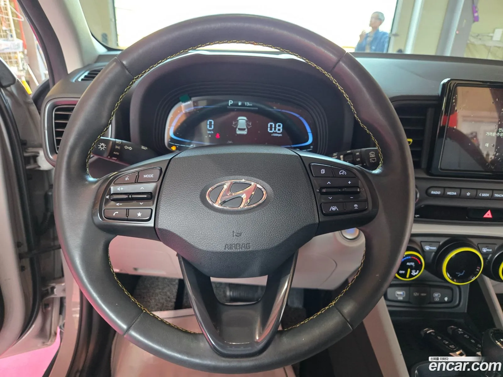 Hyundai Venue 2024 — 18