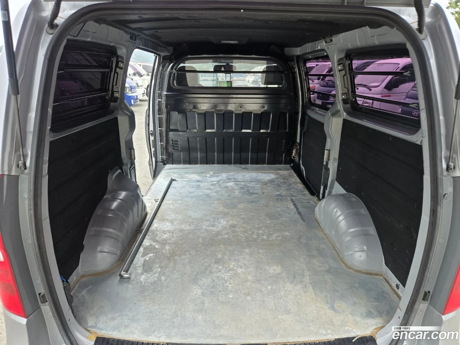 Hyundai Grand Starex 2020 — 12