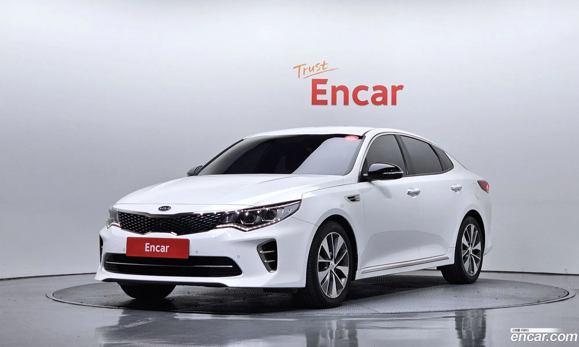 Kia K5 2016 — 2