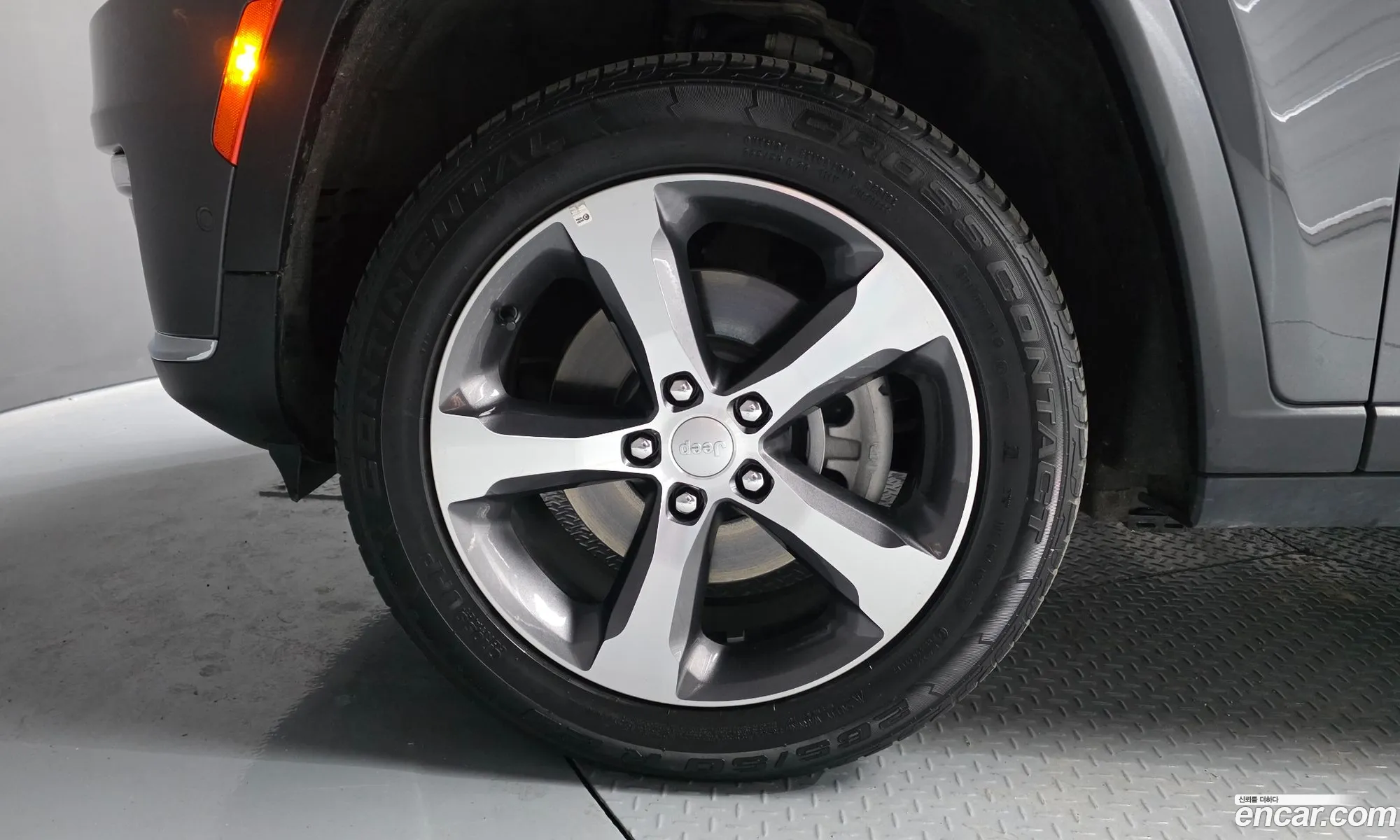 Jeep Grand Cherokee 2023 — 28