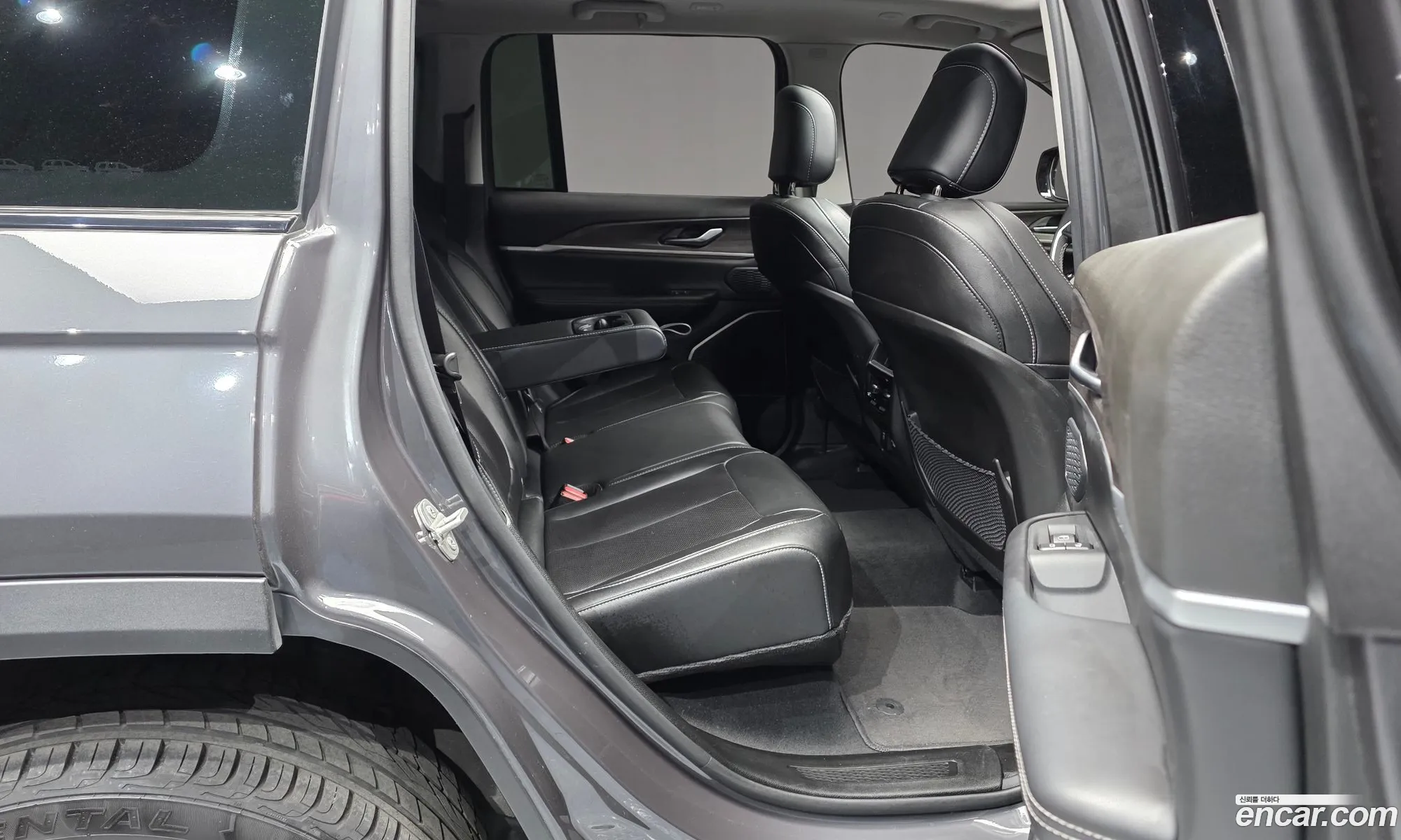Jeep Grand Cherokee 2023 — 7
