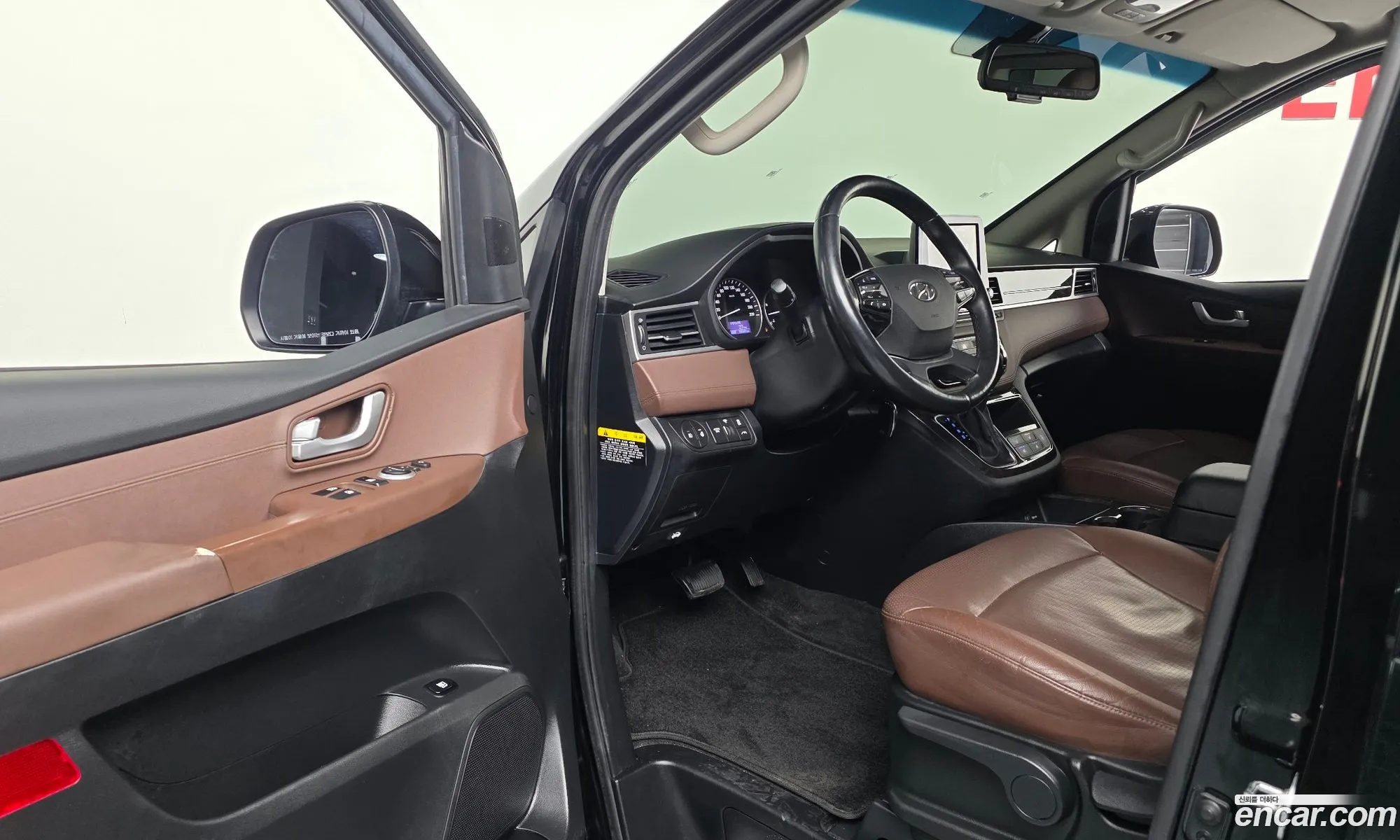 Hyundai Grand Starex 2020 — 13