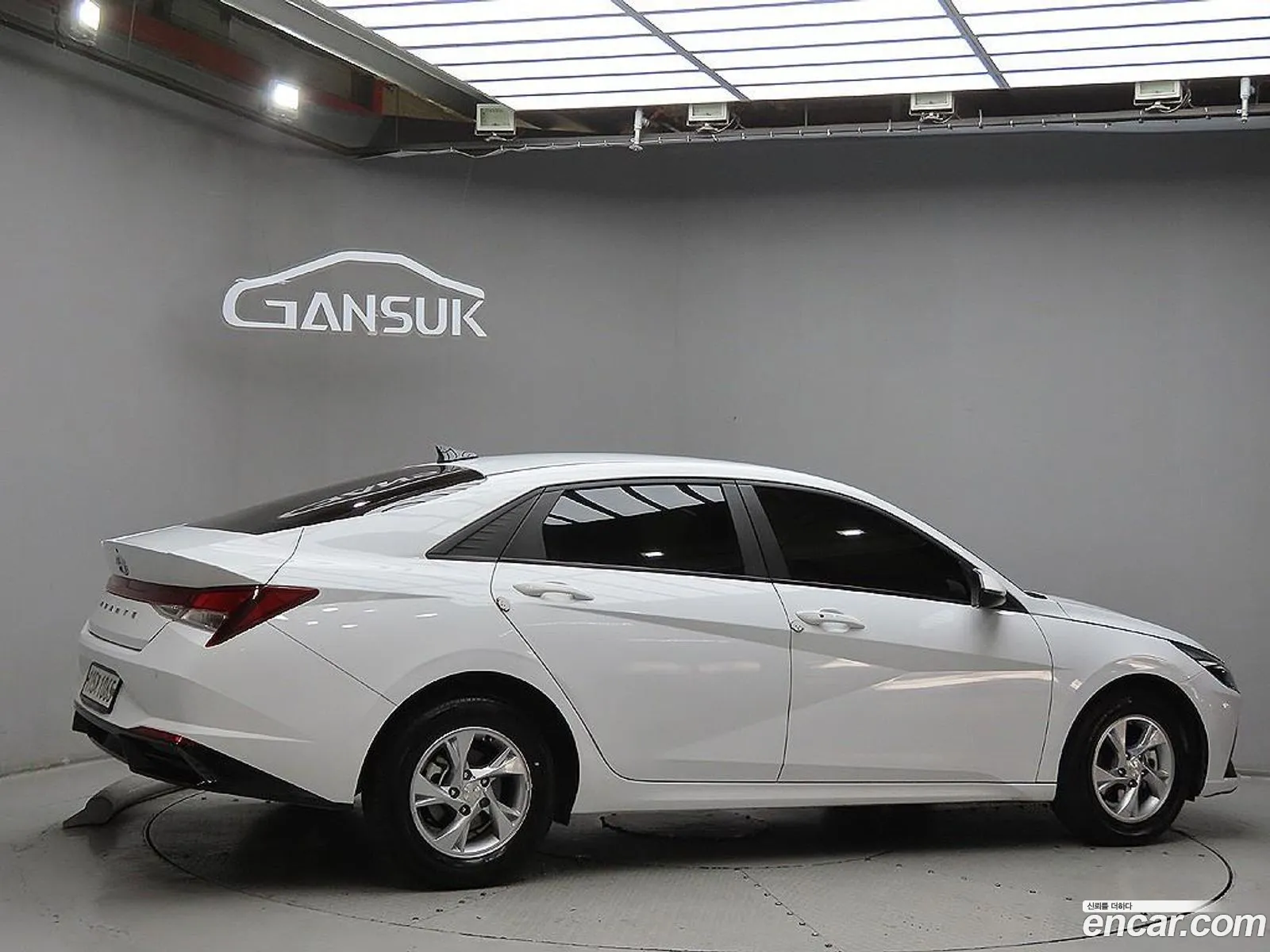 Hyundai Elantra 2021 — 3