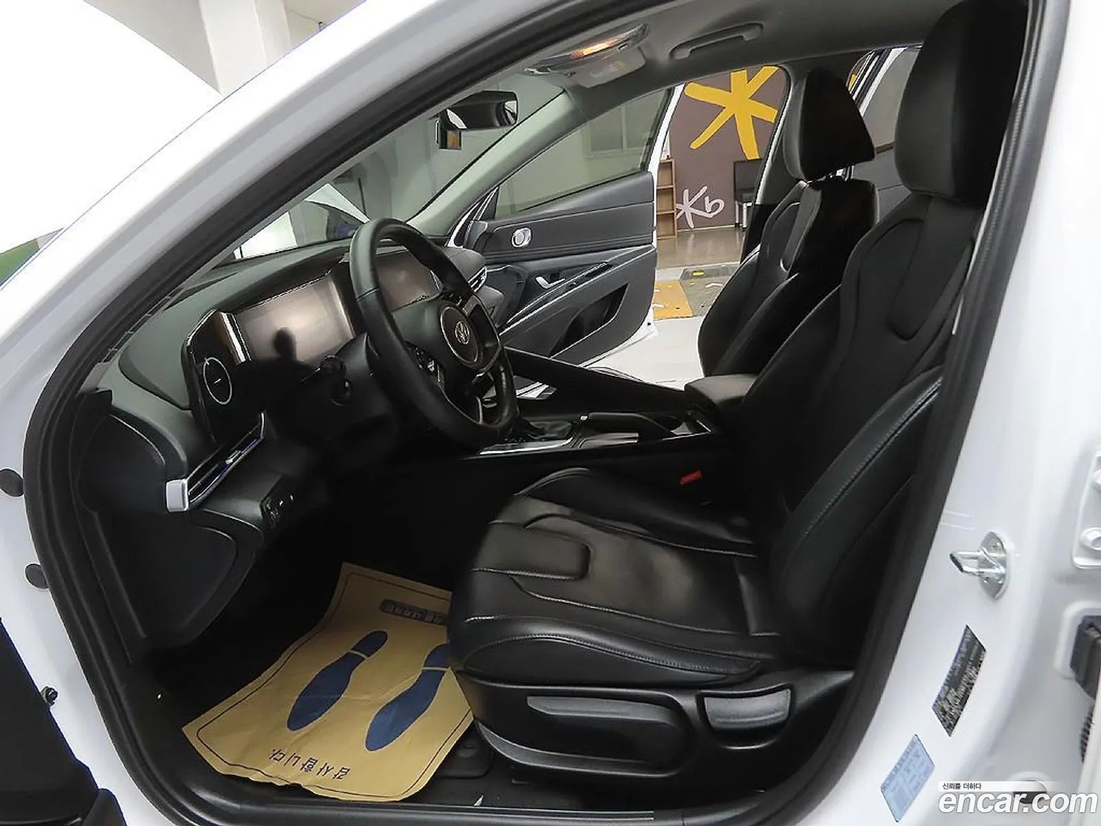 Hyundai Elantra 2021 — 2
