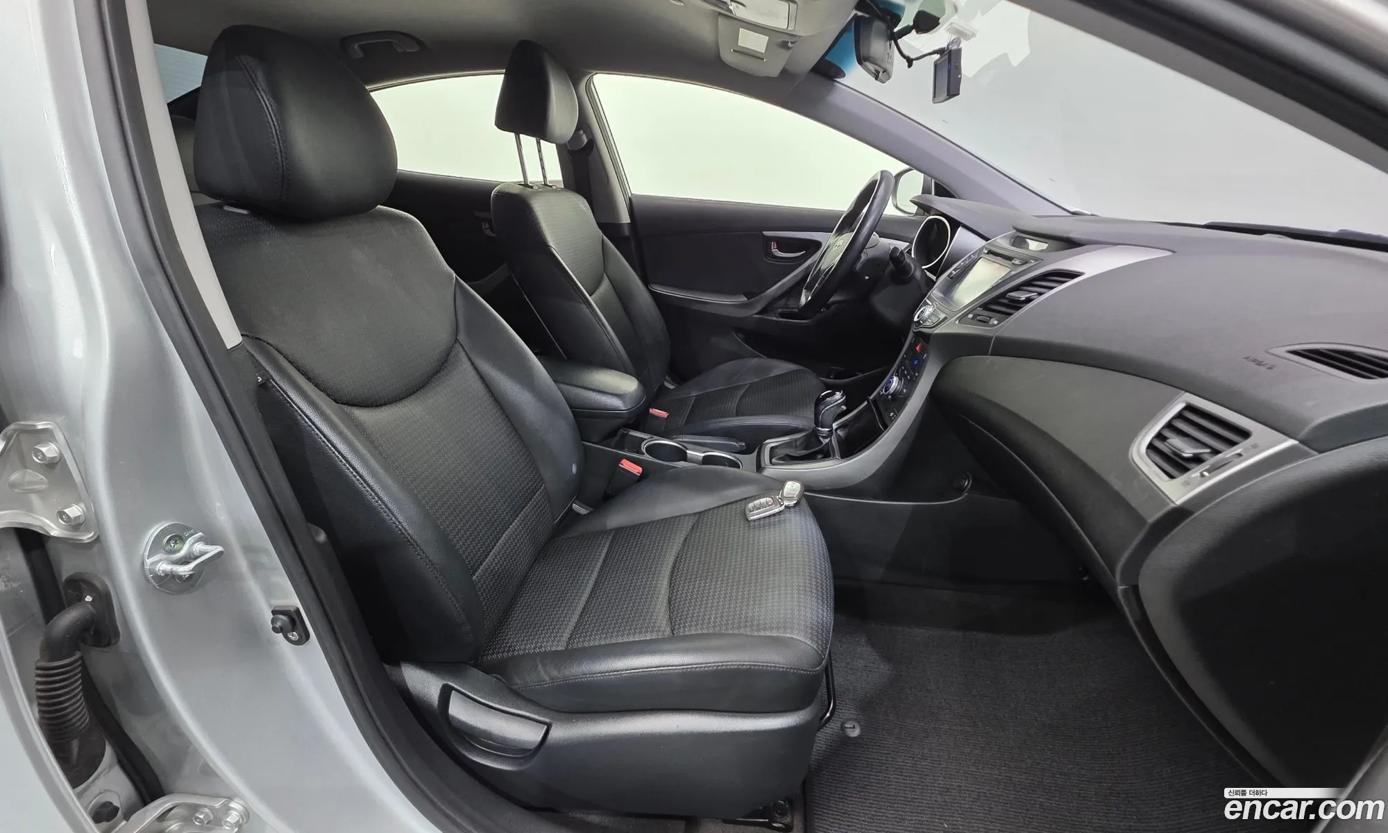 Hyundai Elantra 2014 — 2