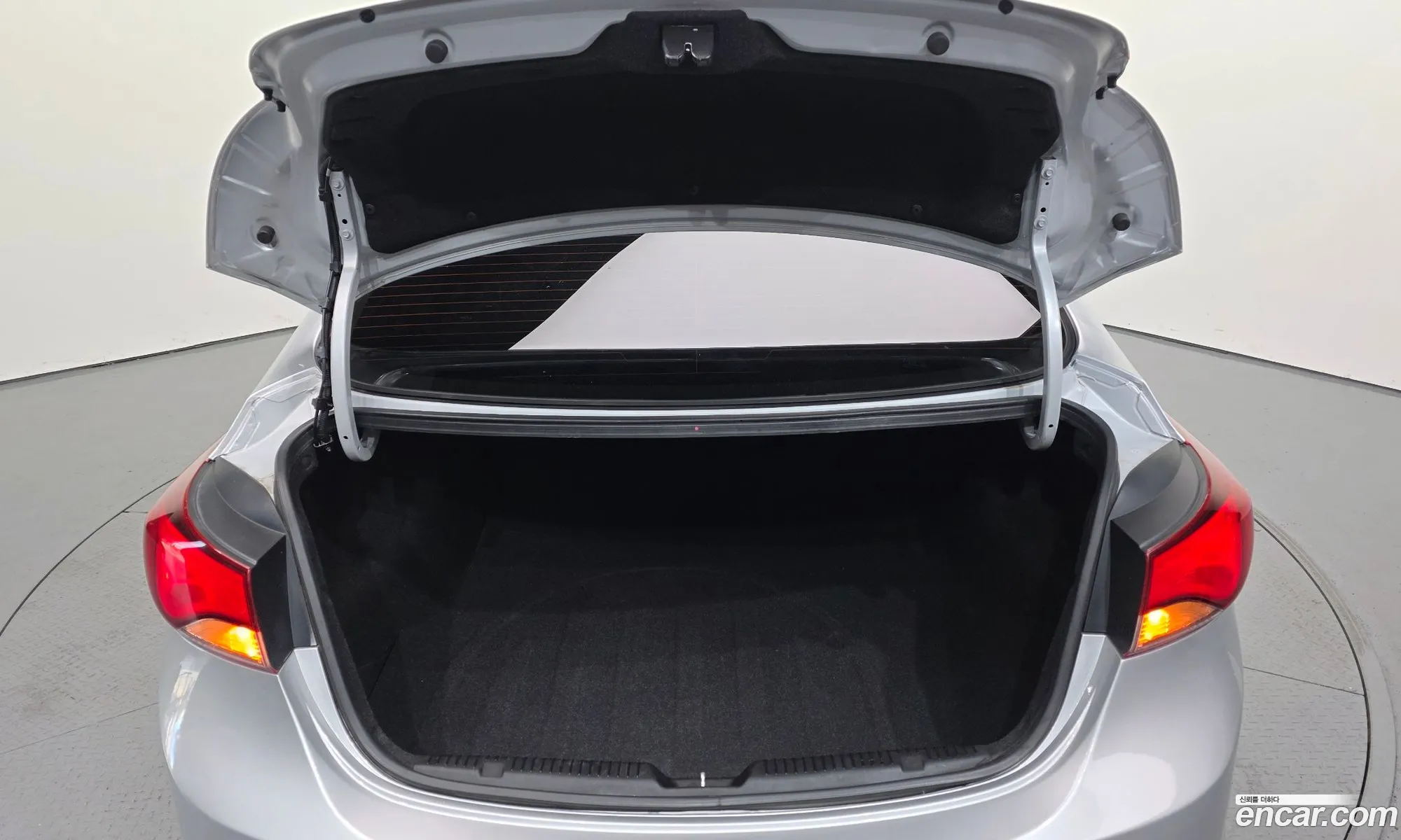 Hyundai Elantra 2014 — 29