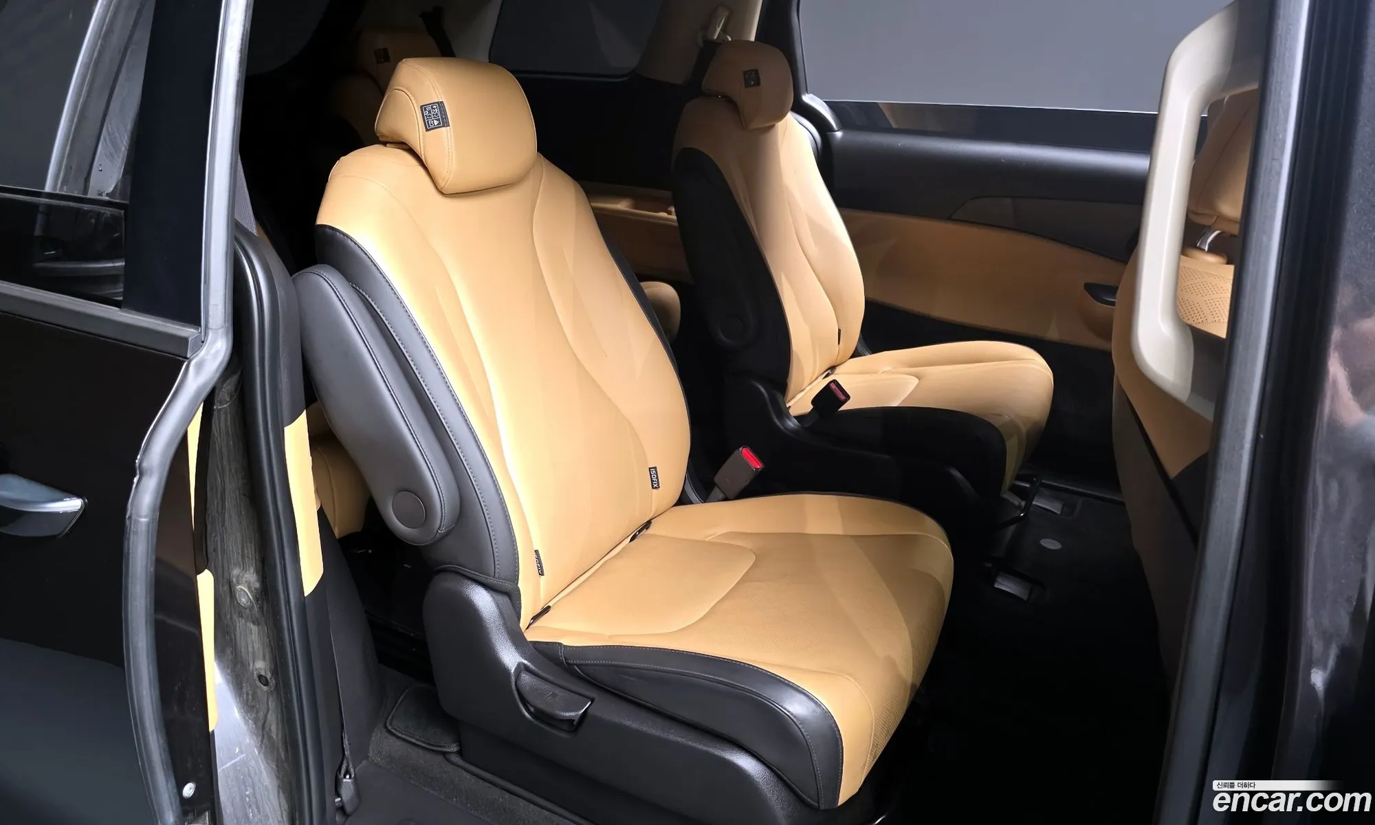 Kia Carnival 2022 — 23