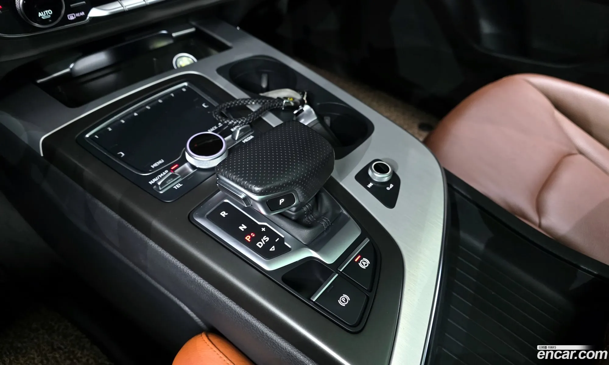 Audi Q7 2019 WAUZZZ4M8KD041287 — 15