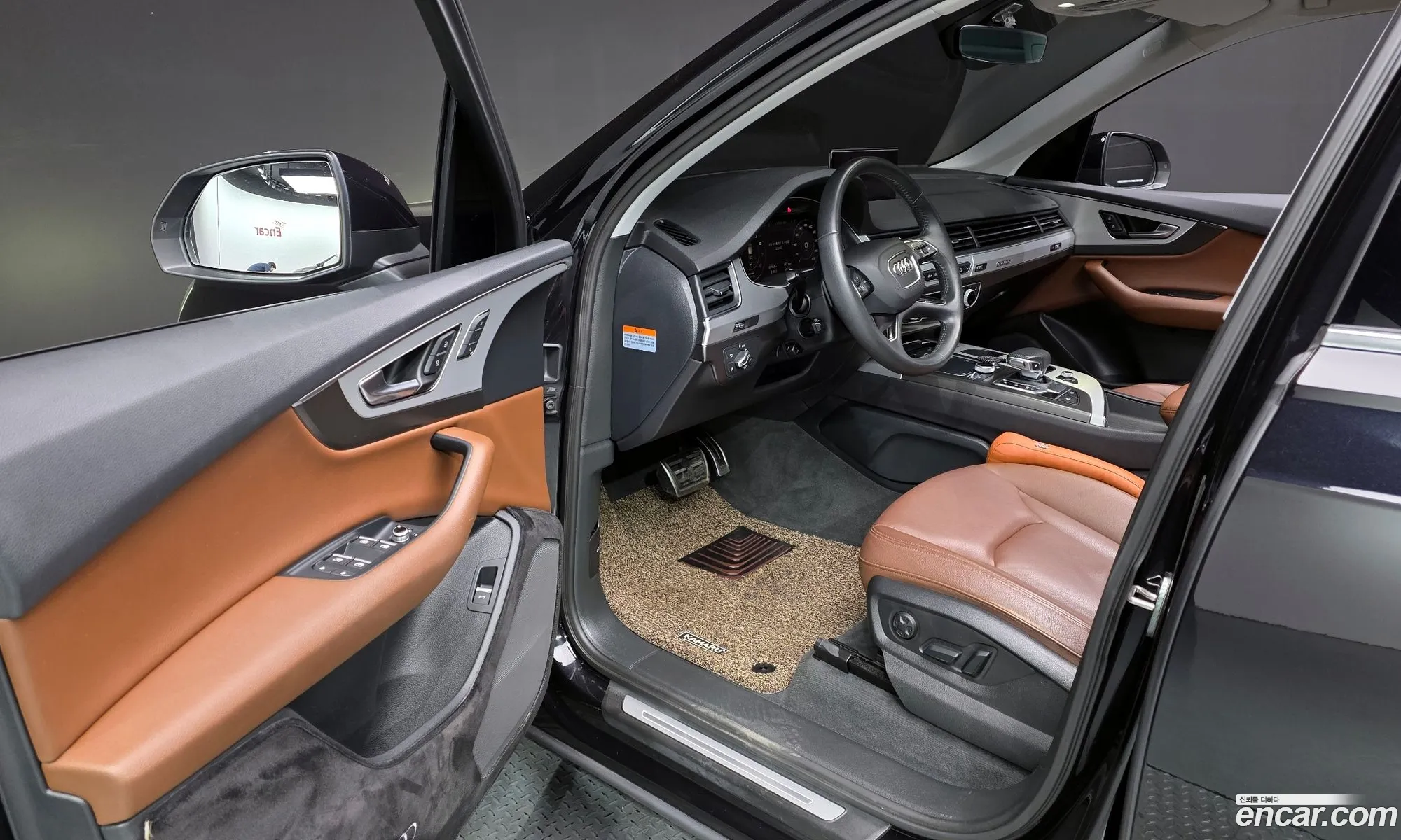 Audi Q7 2019 WAUZZZ4M8KD041287 — 32