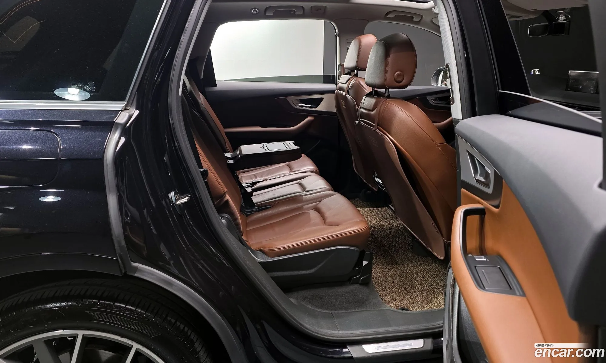 Audi Q7 2019 WAUZZZ4M8KD041287 — 17