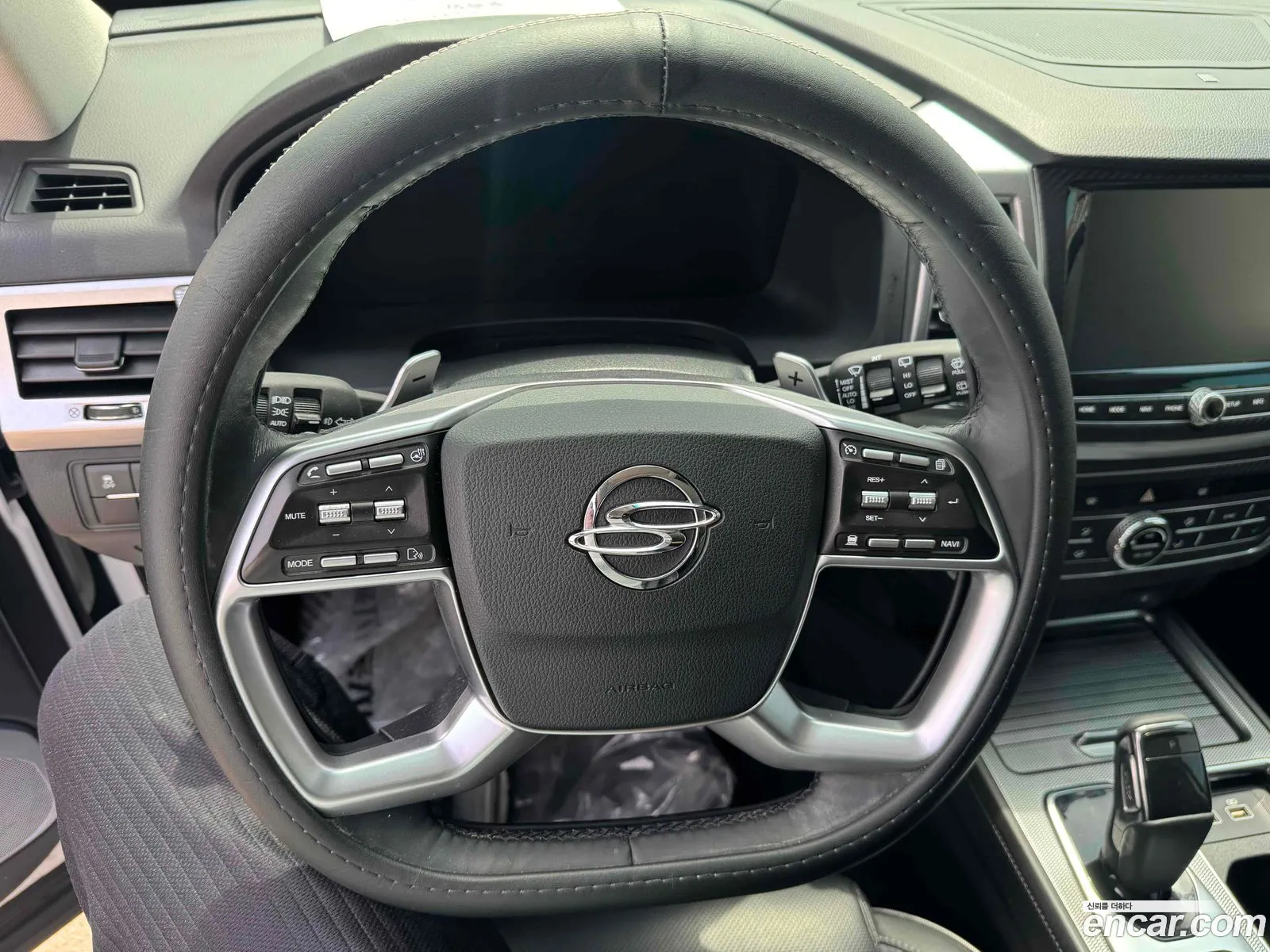 KG Mobility (SsangYong) Rexton 2021 — 11