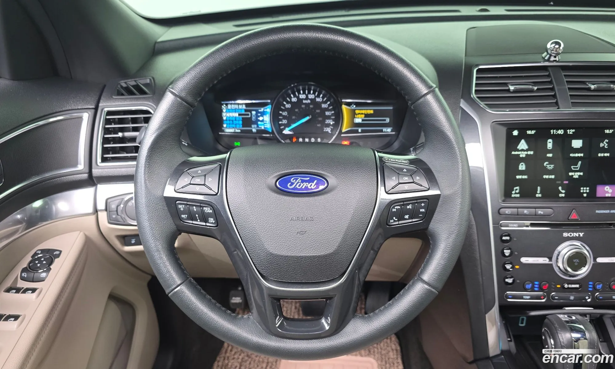 Ford Explorer 2018 1FM5K8FH5JGB23289 — 2