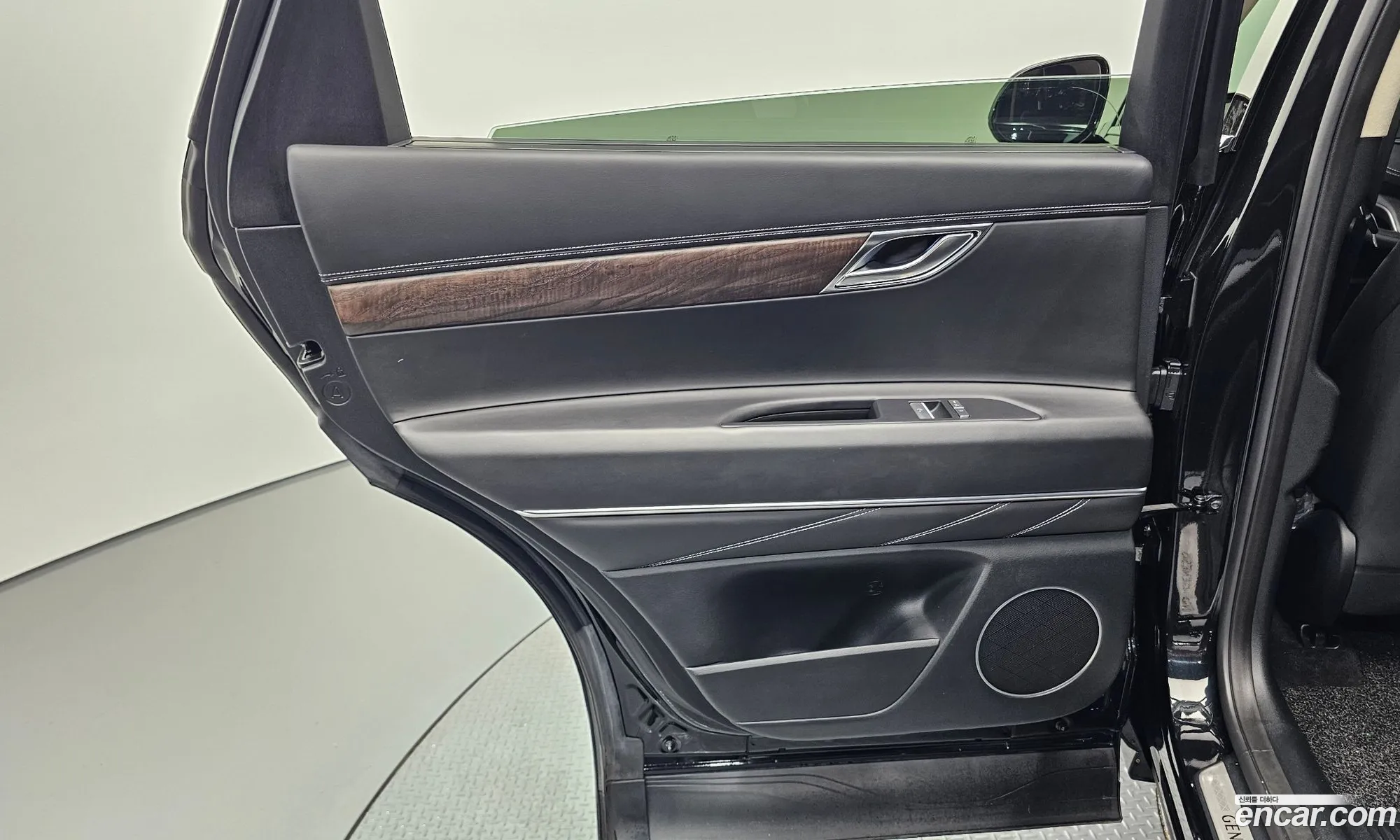 Genesis GV80 2023 — 19