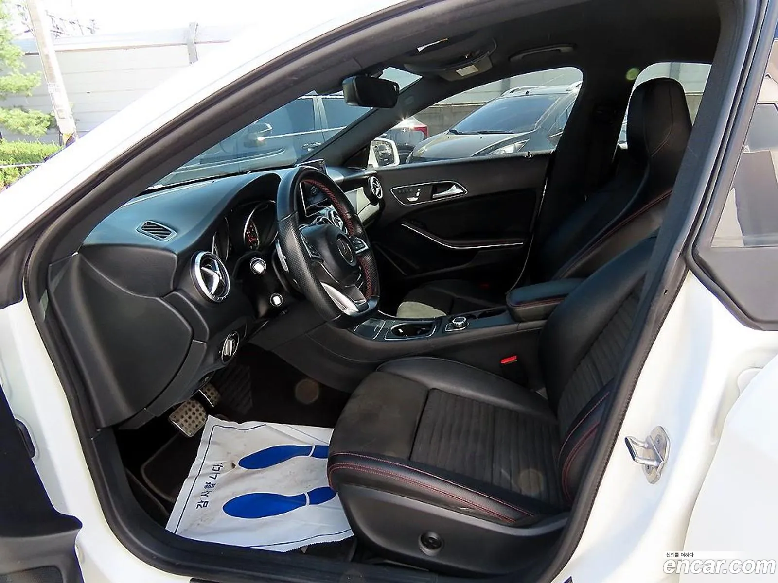 Mercedes-Benz CLA-Class C117 2018 — 16