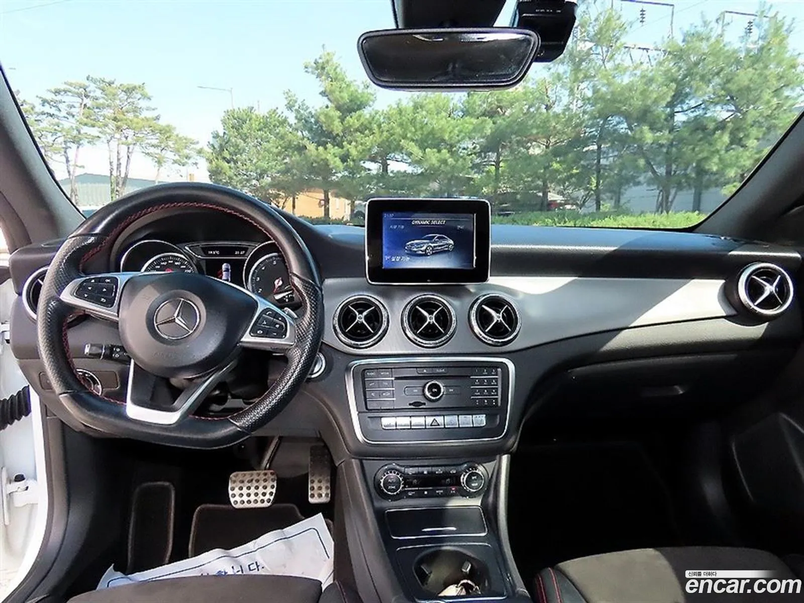 Mercedes-Benz CLA-Class C117 2018 — 11