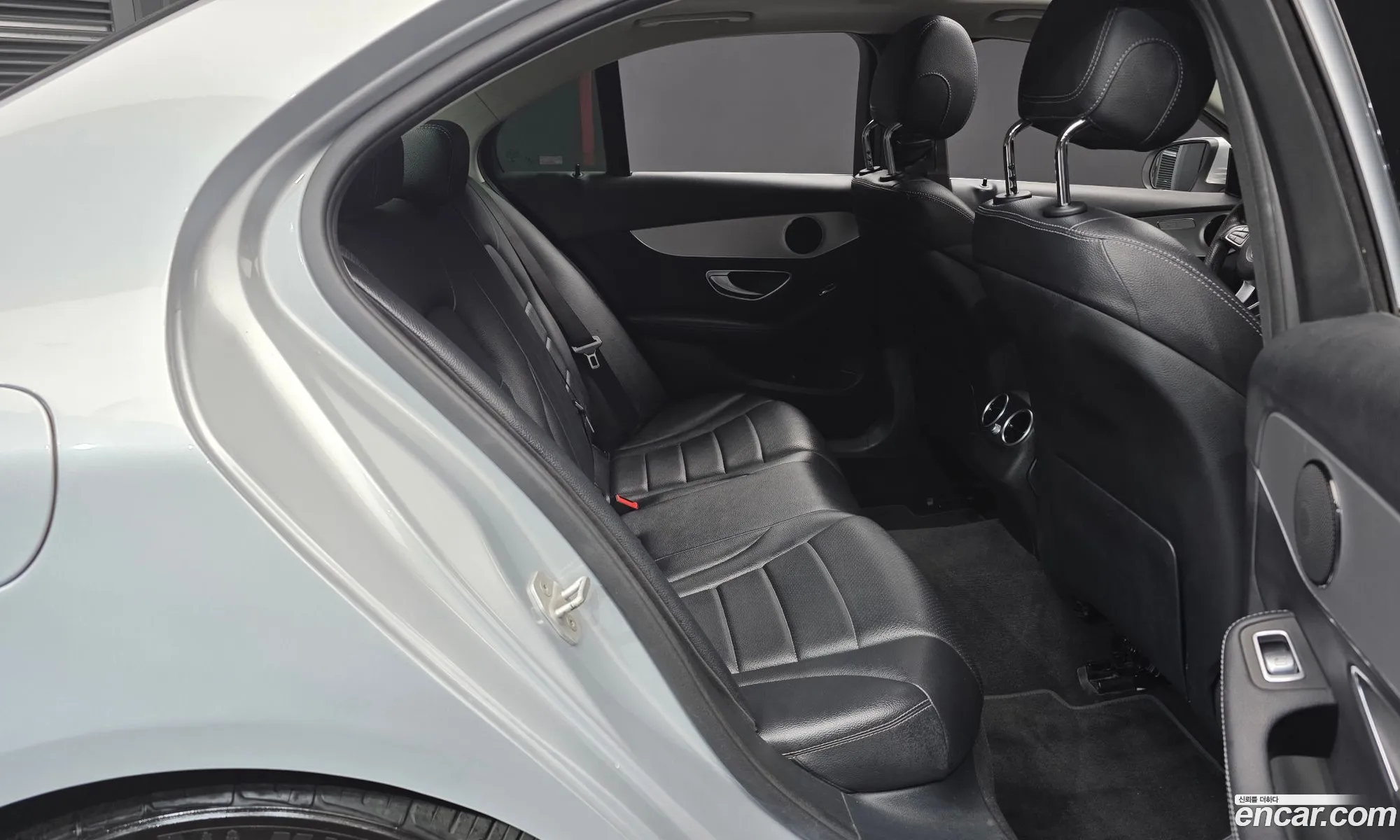 Mercedes-Benz C-Class W205 2016 WDDWF0EB6GR171169 — 18