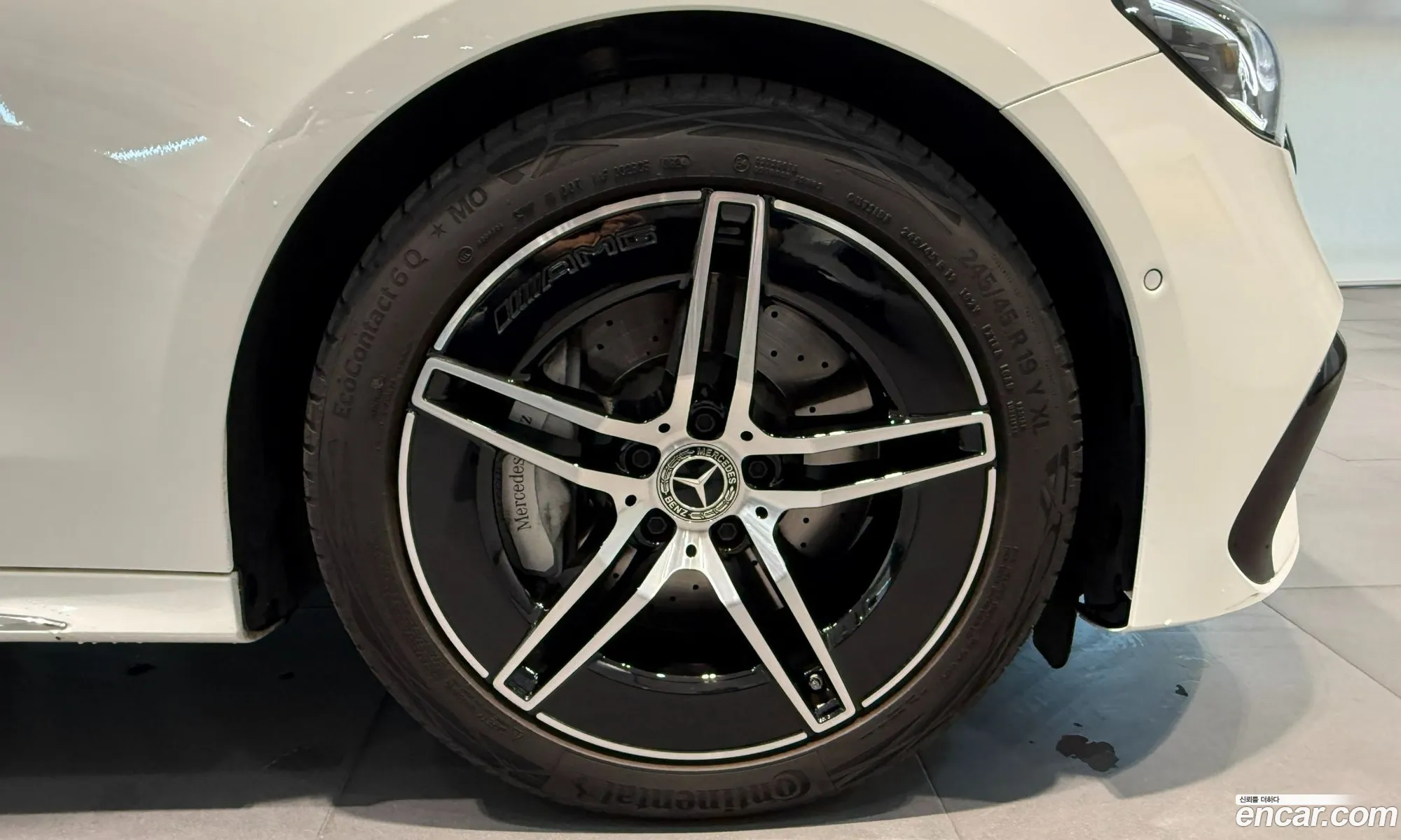 Mercedes-Benz E-Class W214 2025 — 9