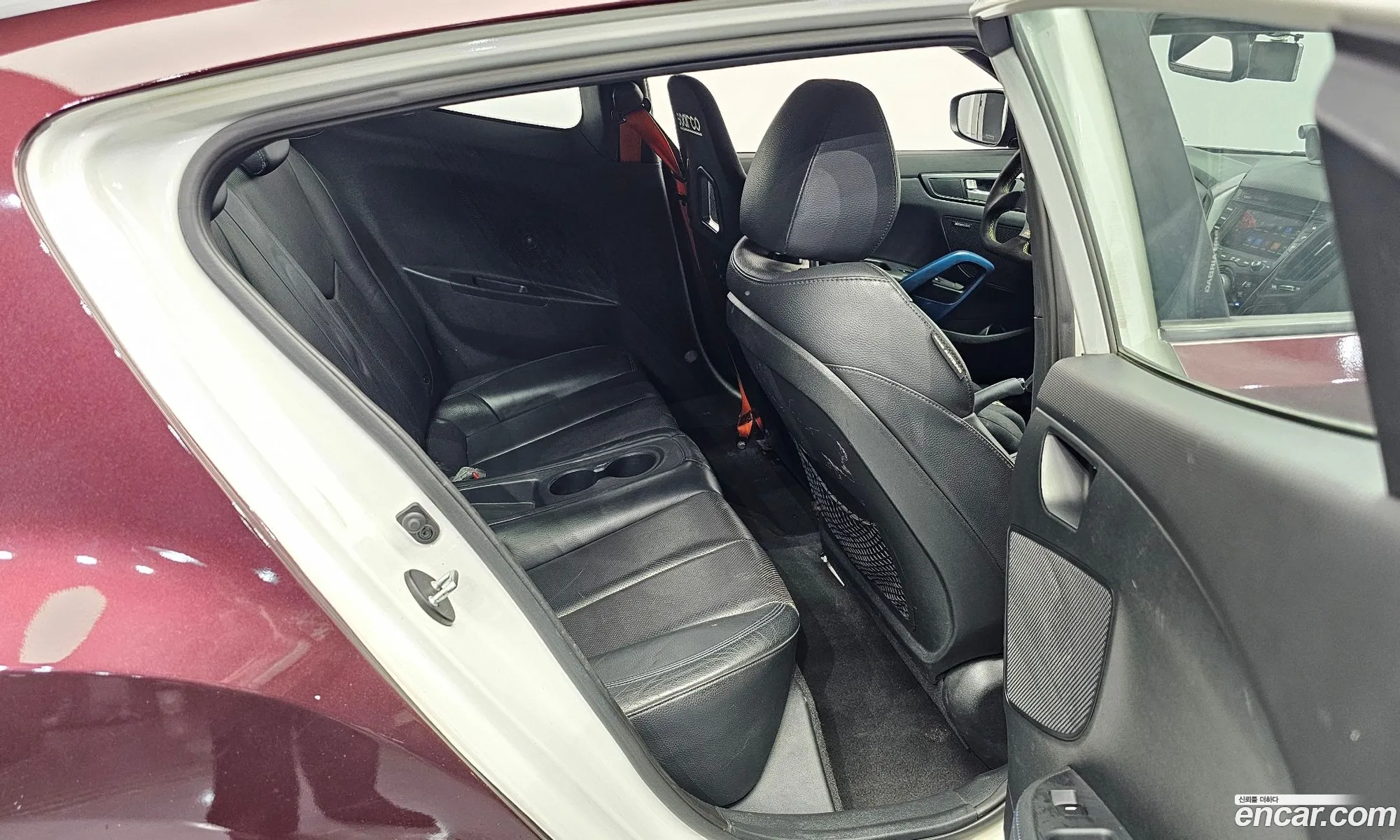 Hyundai Veloster 2013 — 17