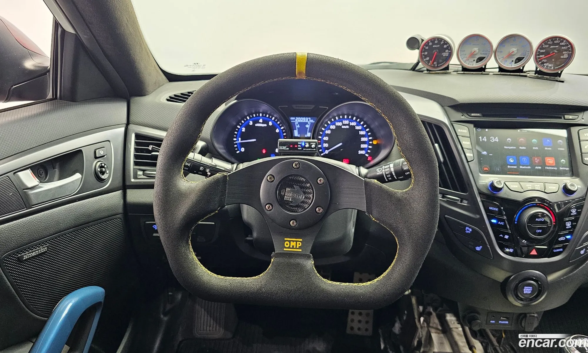 Hyundai Veloster 2013 — 18
