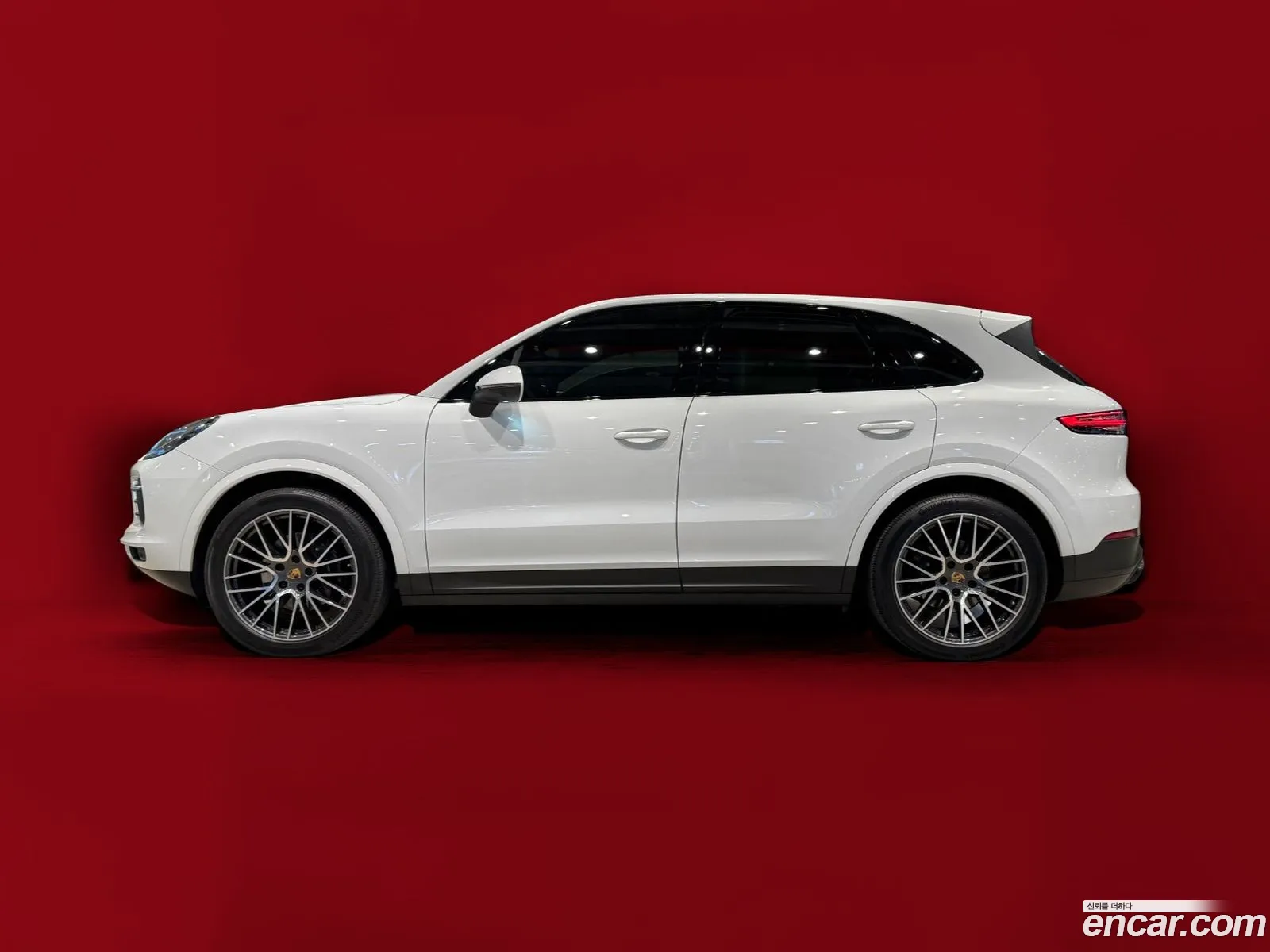 Porsche Cayenne 2021 — 17
