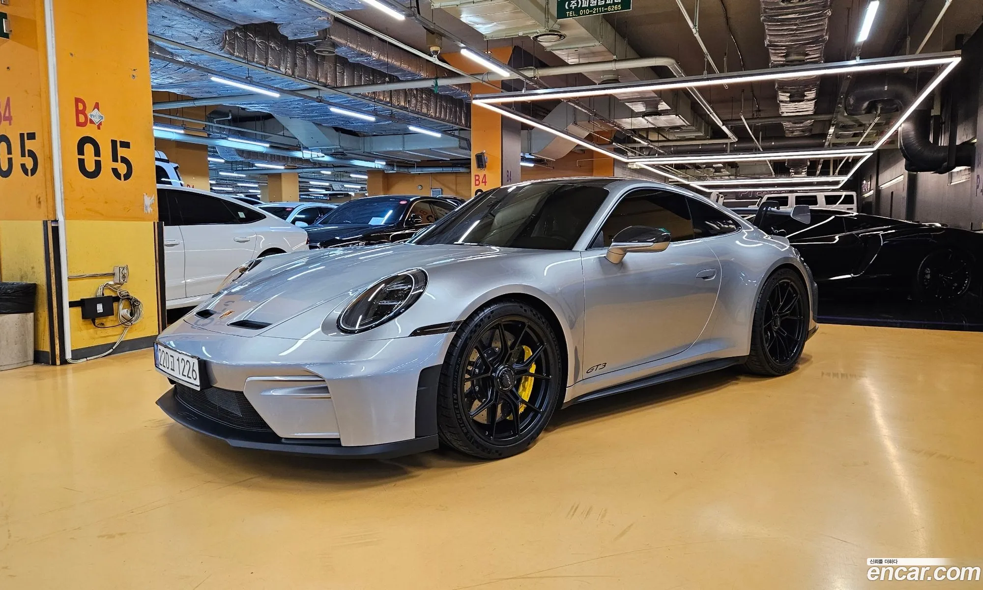 Porsche 911 2025 — 17