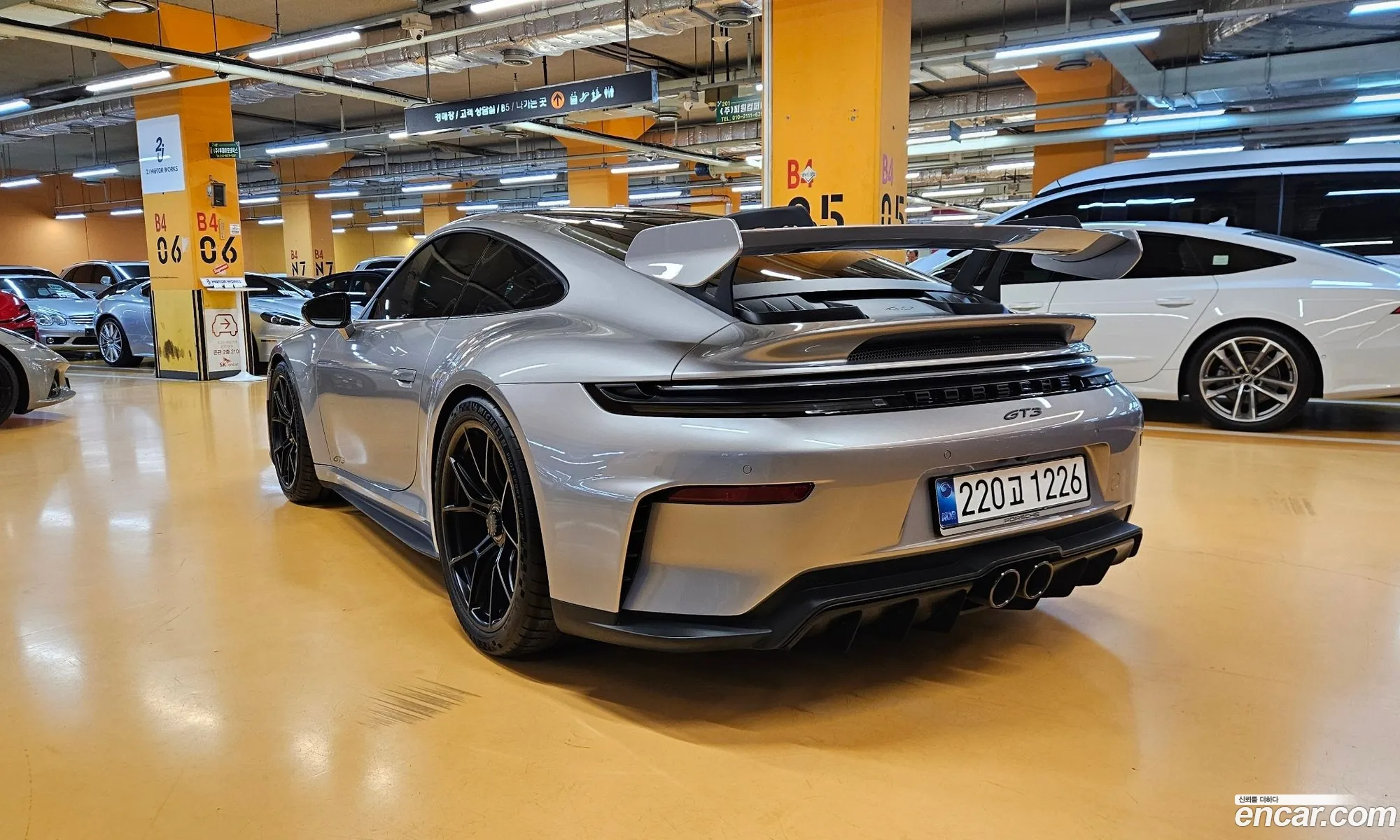 Porsche 911 2025 — 6
