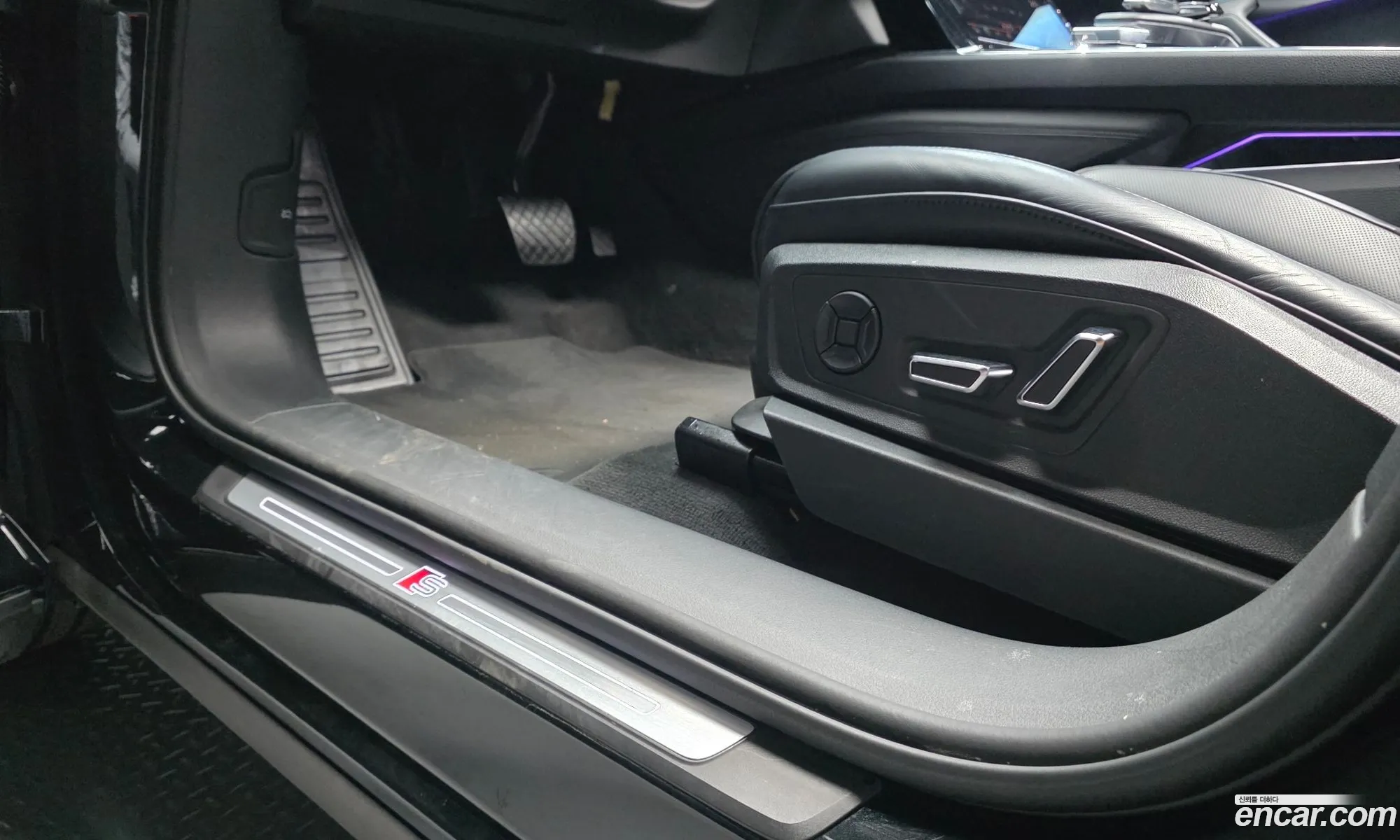 Audi e-tron 2022 — 27