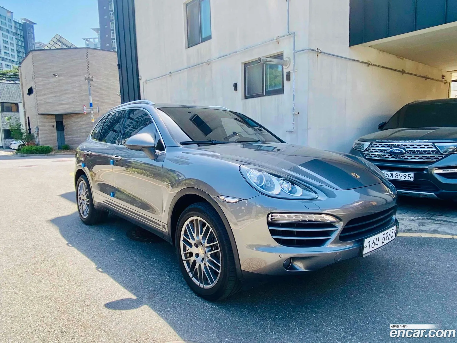 Porsche Cayenne 2012 — 15