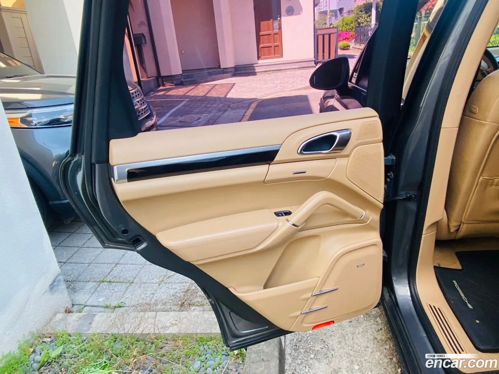 Porsche Cayenne 2012 — 20